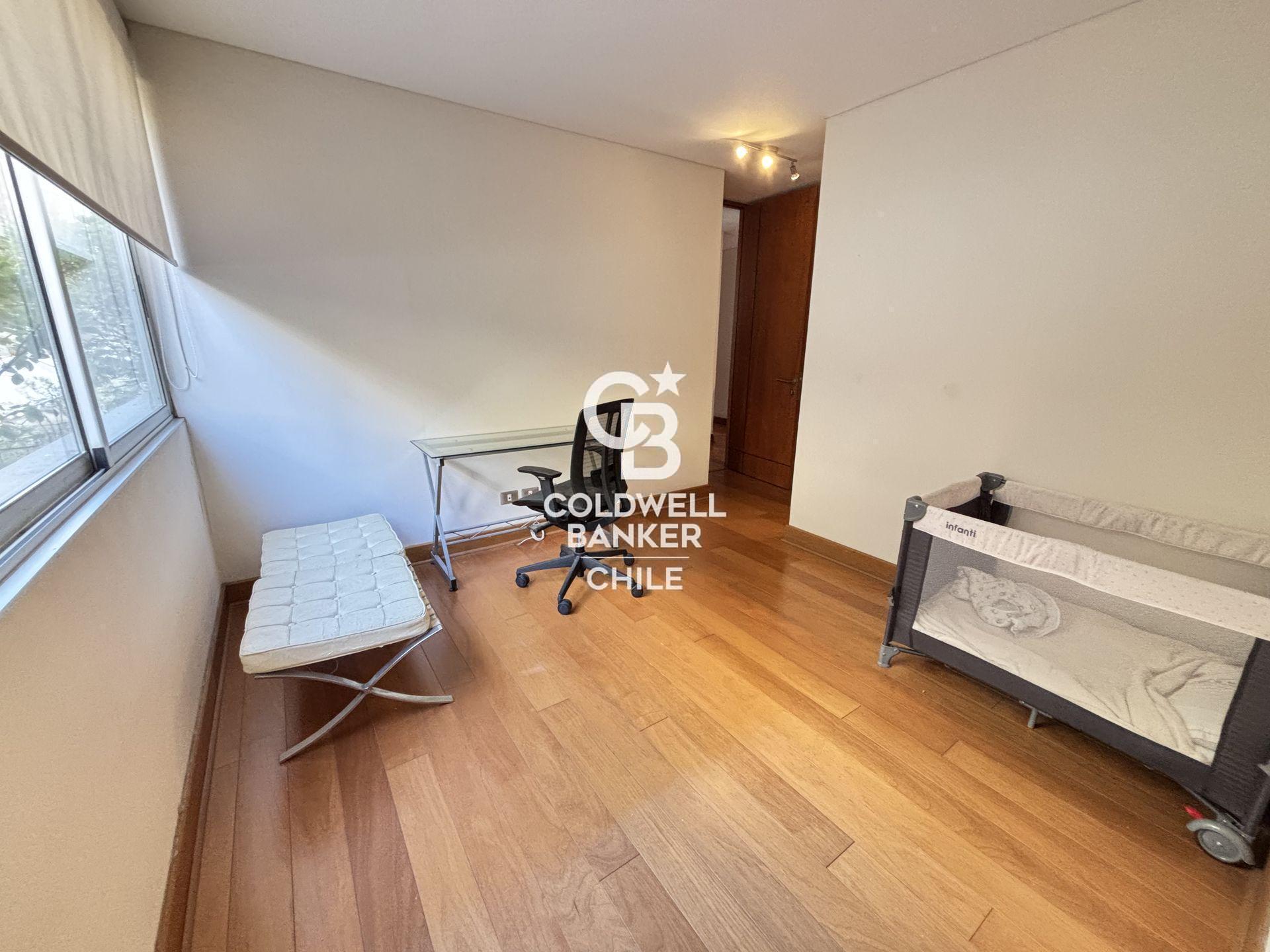 Las Condes, Chile, 6 Bedrooms Bedrooms, ,5 BathroomsBathrooms,Residential,For Sale,1898716