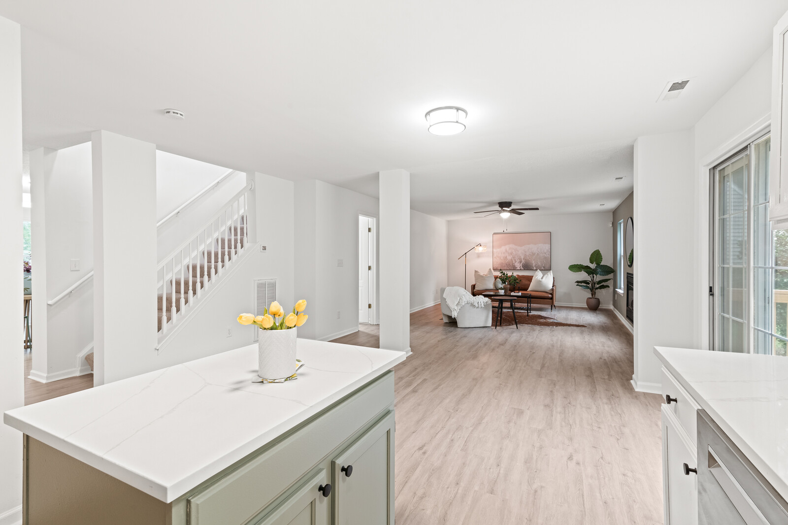 Newport News, Virginia, 23602-8360, United States, 5 Bedrooms Bedrooms, ,3 BathroomsBathrooms,Residential,For Sale,1938191