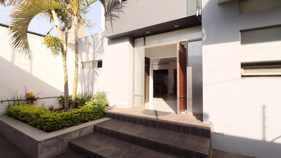 Gral Manuel de la Pe?a y Pe?a, Morelia, Michoacán de Ocampo, 58260, Mexico, 3 Bedrooms Bedrooms, ,3 BathroomsBathrooms,Residential,For Sale,Gral Manuel de la Pe?a y Pe?a,1548777
