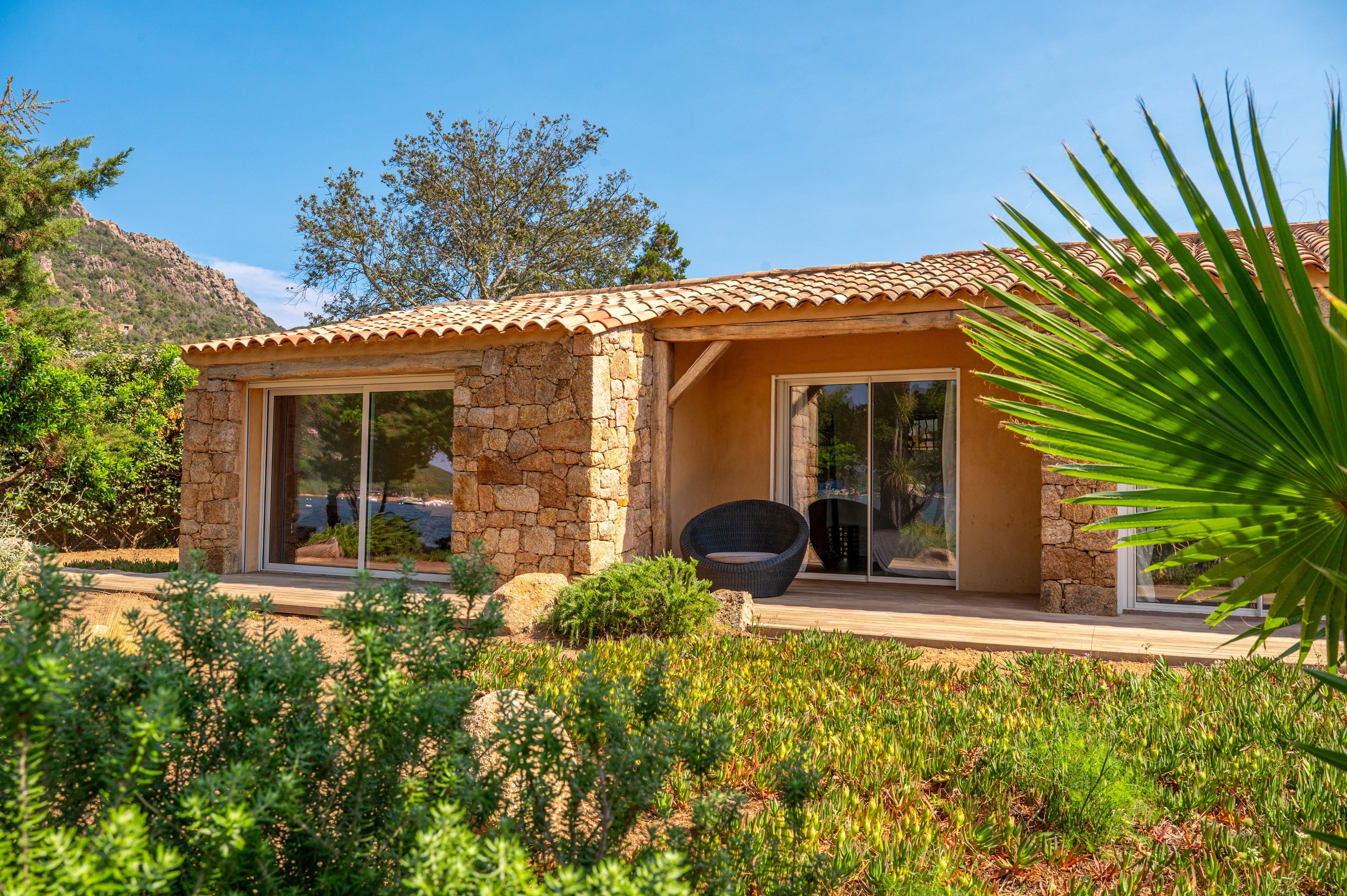  SALE: WATERFRONT PROPERTY – GULF OF PORTO-VECCHIO, CORSICA - 物件實景