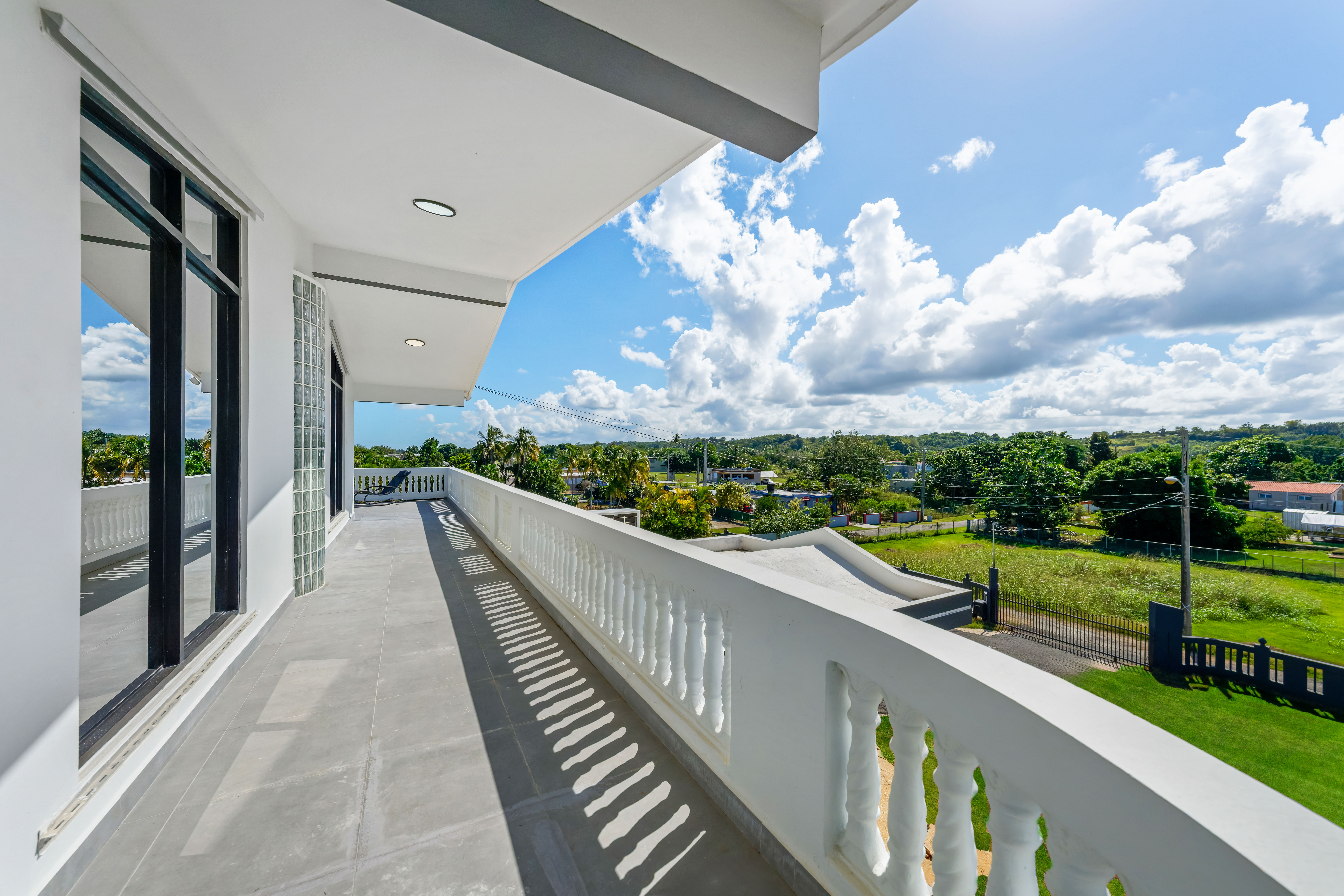  Private Coastal Haven in Camuy’s Sought-After Enclave - 物件實景