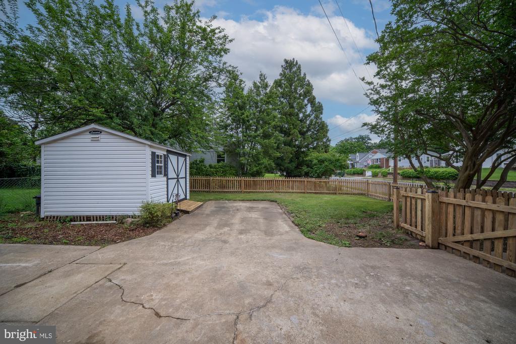 Fredericksburg, Virginia, 22401, United States, 3 Bedrooms Bedrooms, ,2 BathroomsBathrooms,Residential,For Sale,1805404