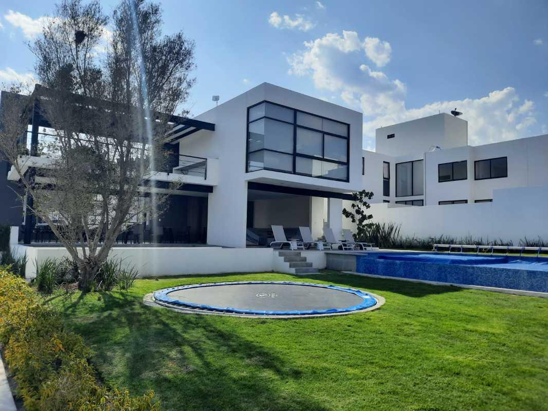 El Marqués, Querétaro, 76269, Mexico, 5 Bedrooms Bedrooms, ,4 BathroomsBathrooms,Residential,For Sale,1699127