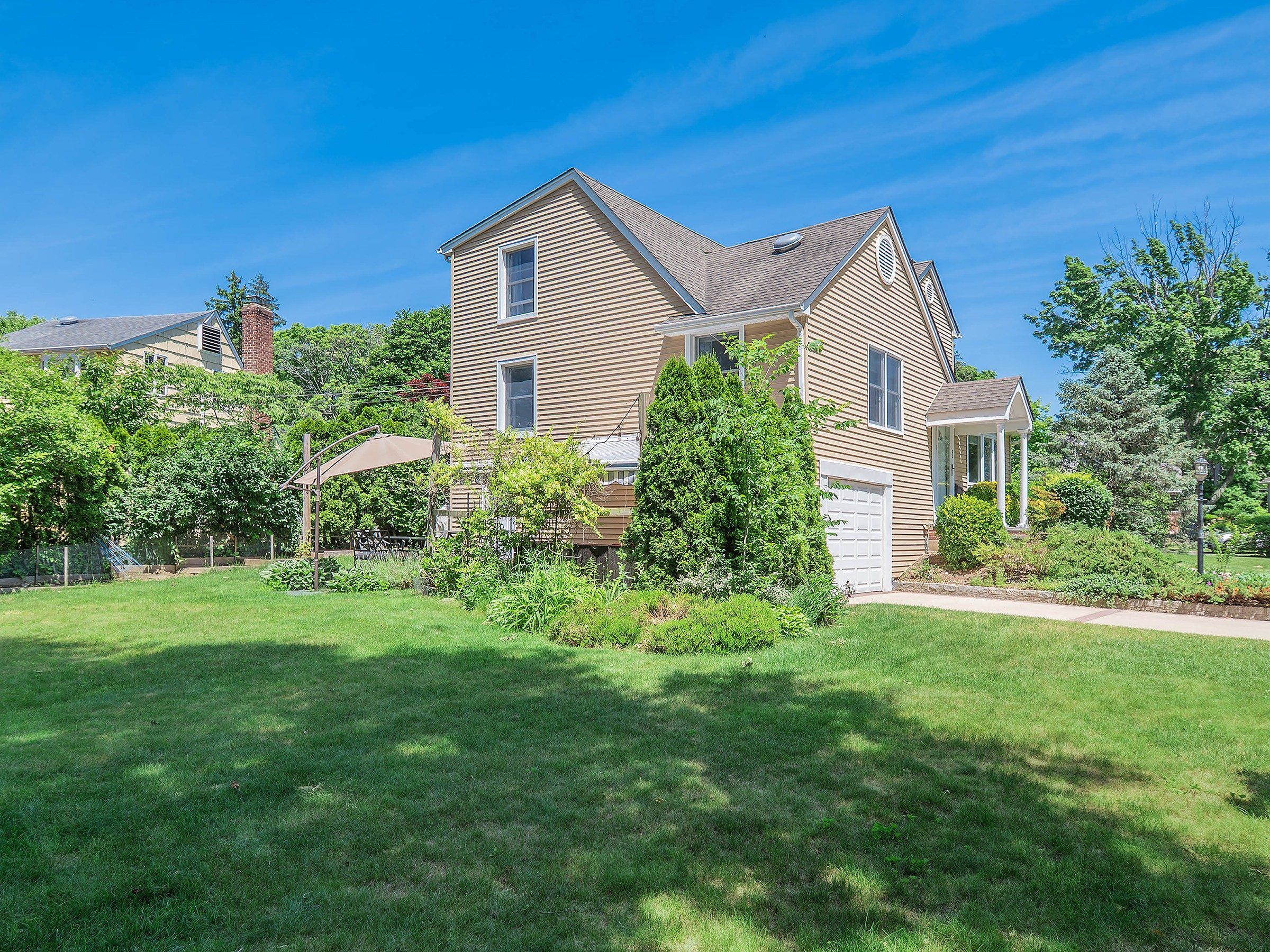  22 Andover Road, Port Washington, NY, 11050 - 物件實景