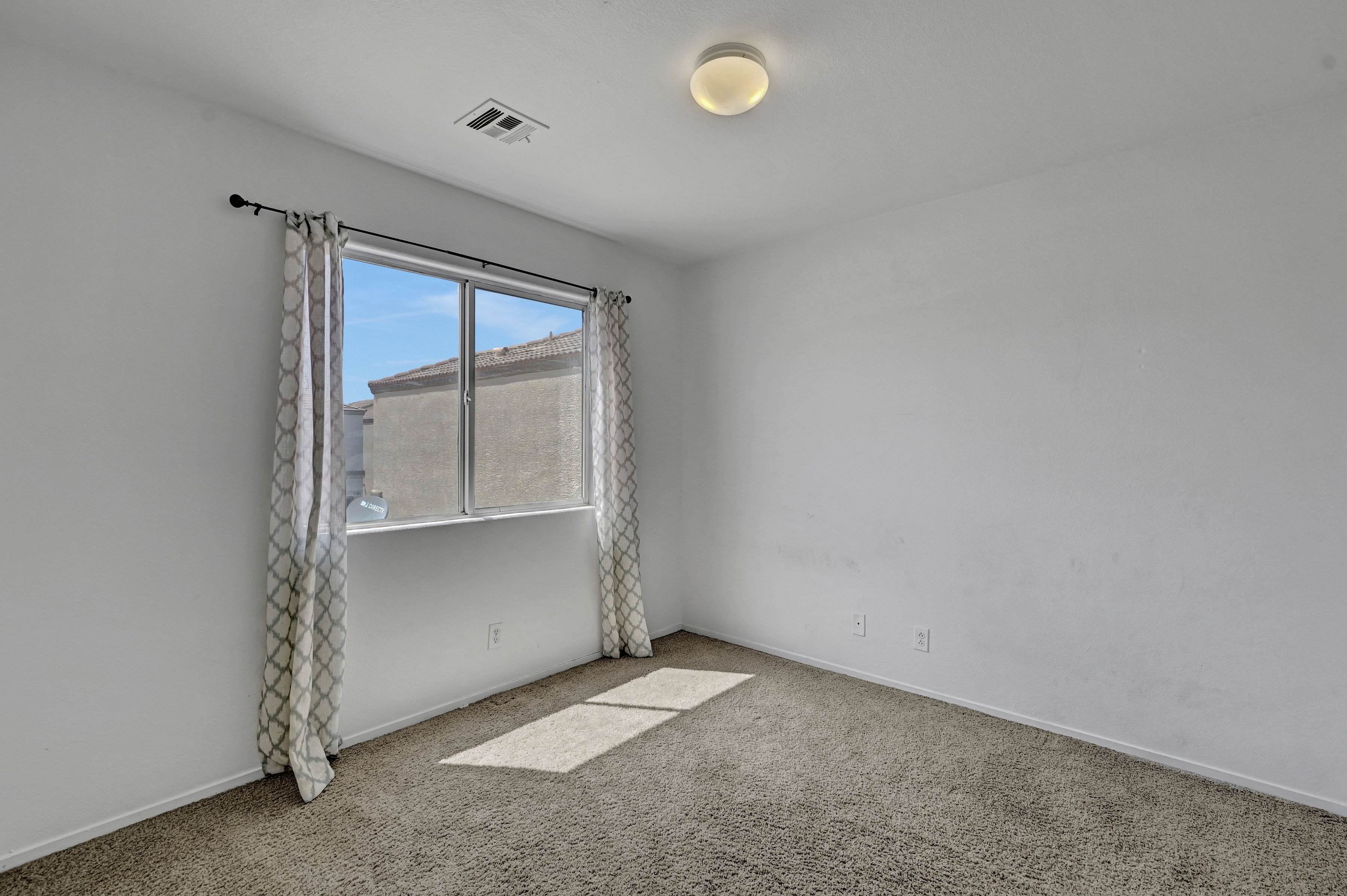  Charming Move-In Ready Home in the Heart of Silverado Ranch - 物件實景