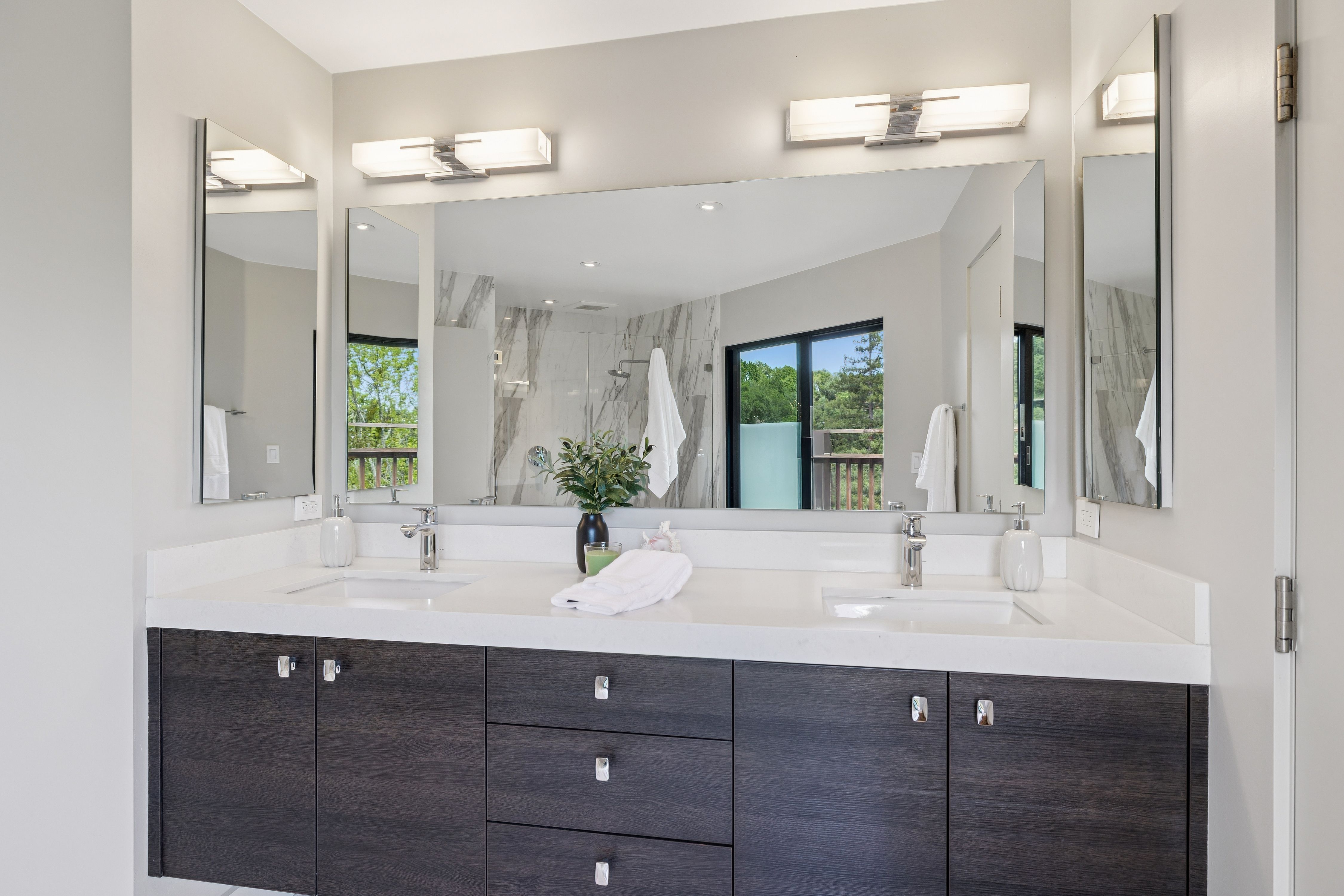  Stunning Modern Remodel  Luxury Living in Prestigious Orinda - 物件實景