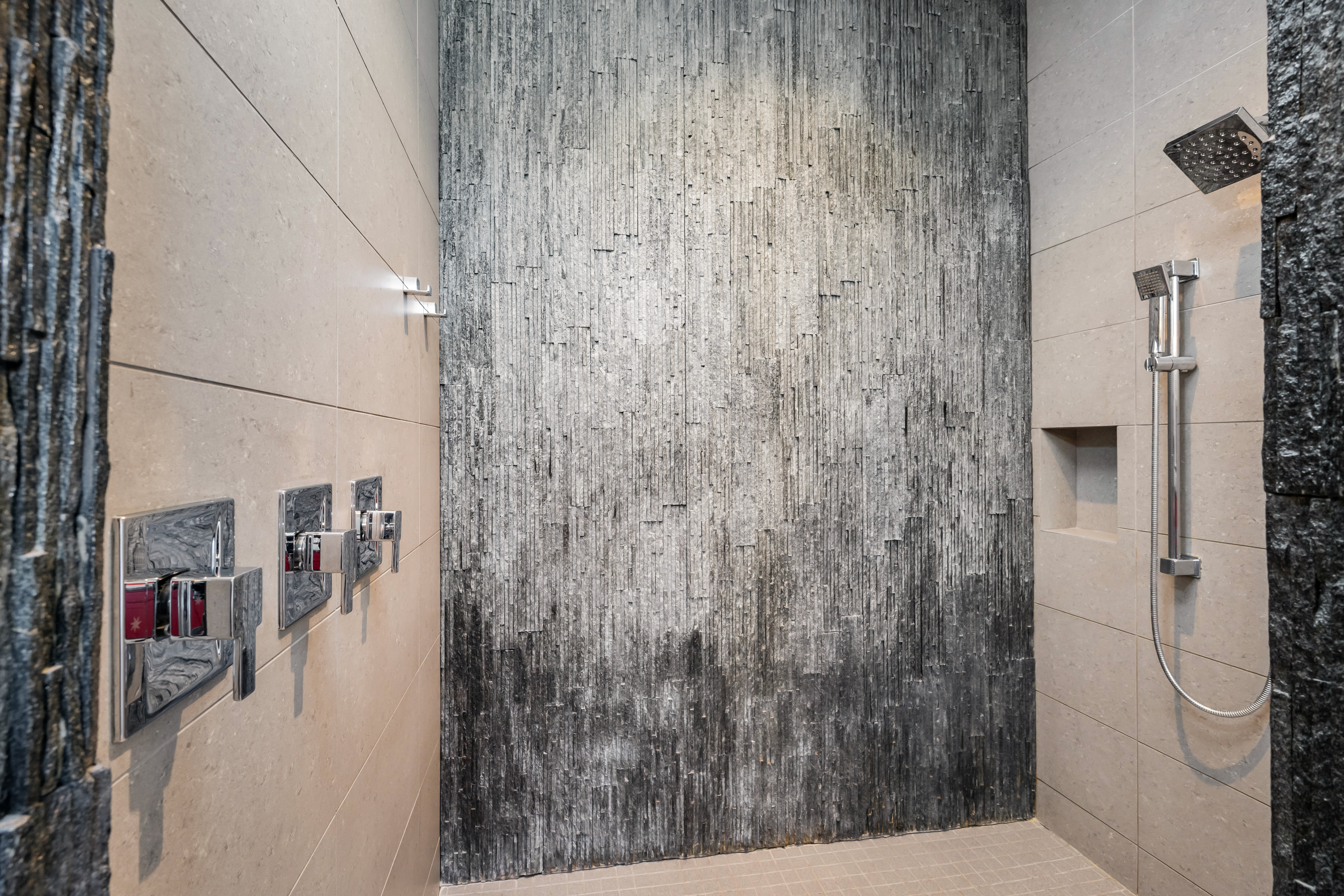  Single-Story Luxury Retreat in Stonewall Estates - 物件實景
