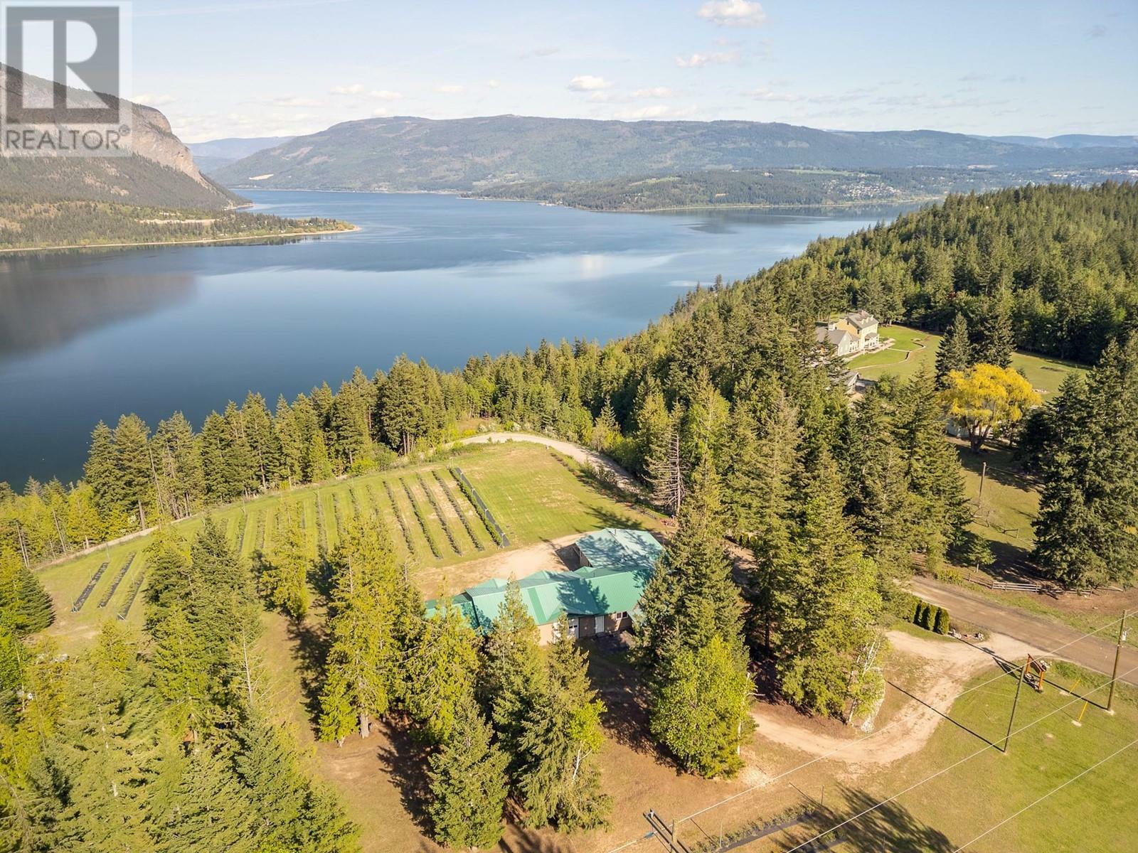 SALMON ARM, British Columbia, V1E 3A4, CA, 4 Bedrooms Bedrooms, ,2 BathroomsBathrooms,Residential,For Sale,1838776