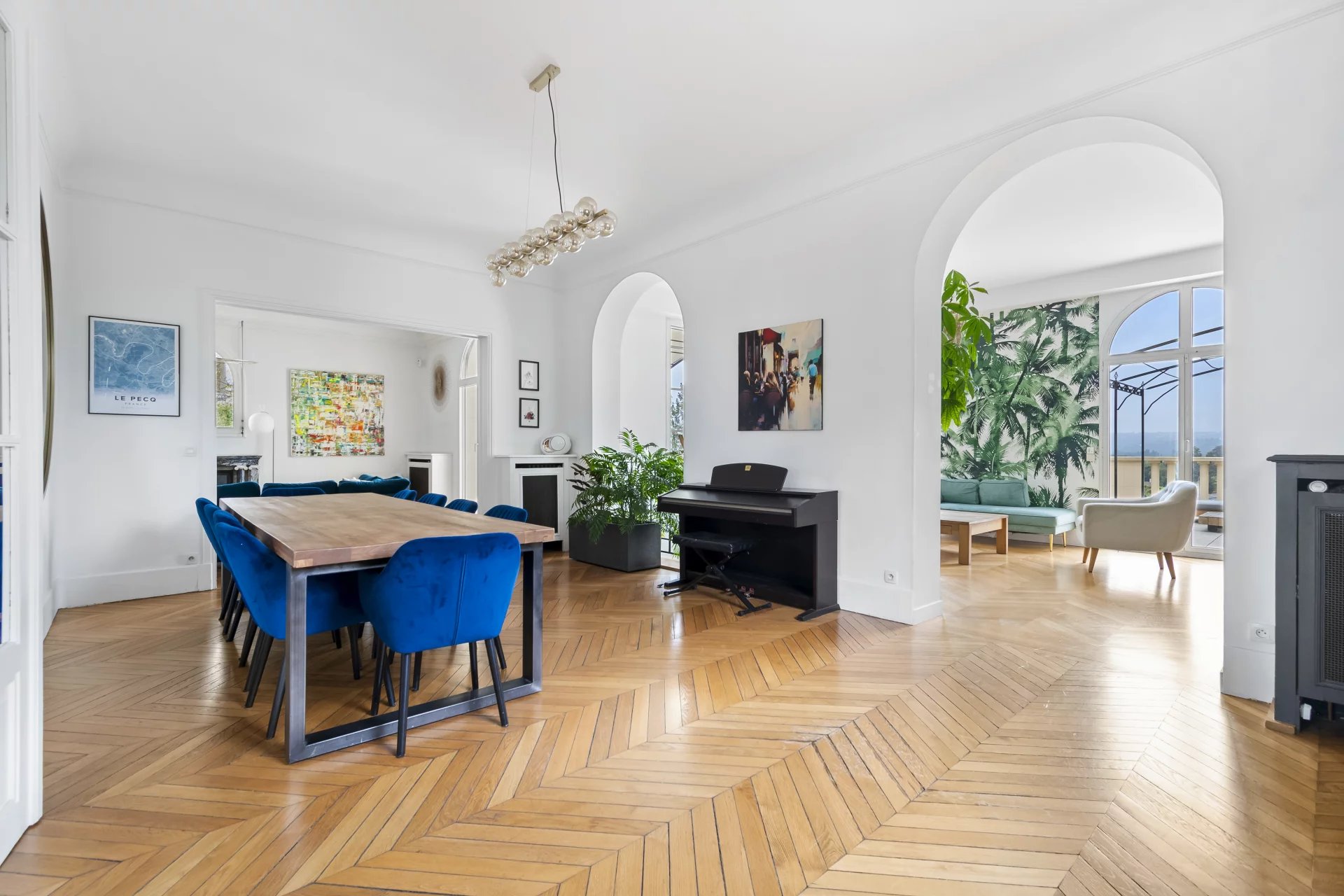 Saint-Germain-en-Laye, Île-de-France, 78100, FR, 9 Bedrooms Bedrooms, ,9 BathroomsBathrooms,Residential,For Sale,1994576