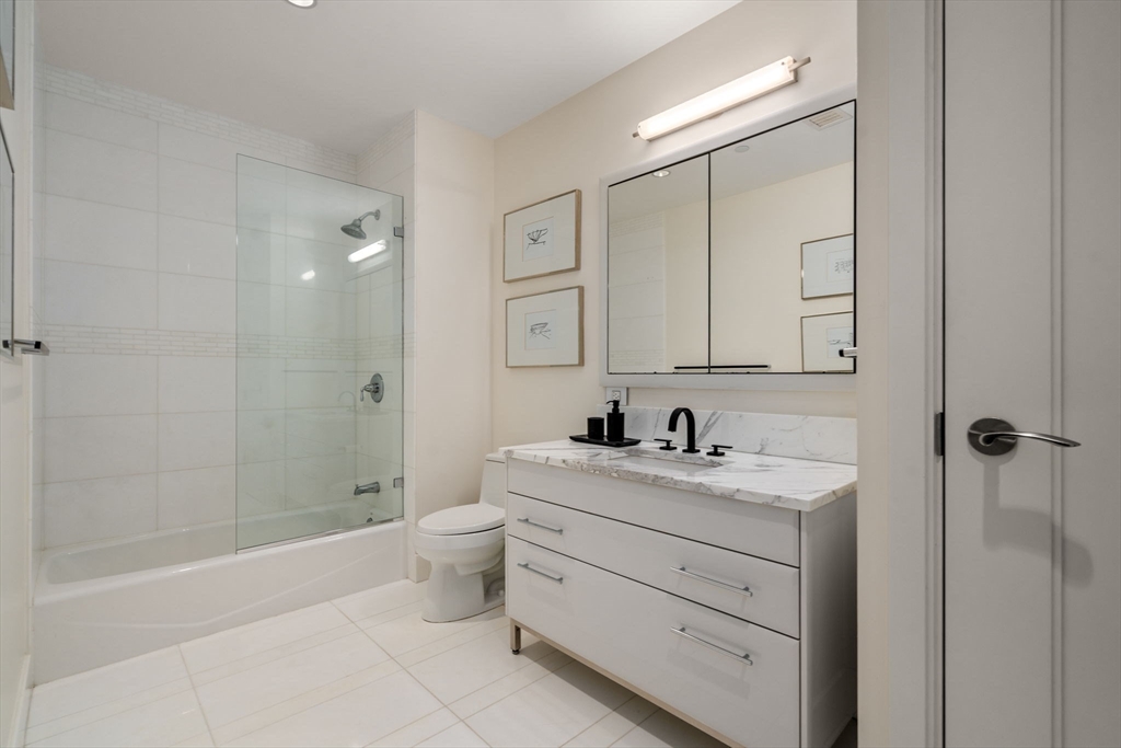 Boston, Massachusetts, 02210, United States, 3 Bedrooms Bedrooms, ,4 BathroomsBathrooms,Residential,For Sale,1885847