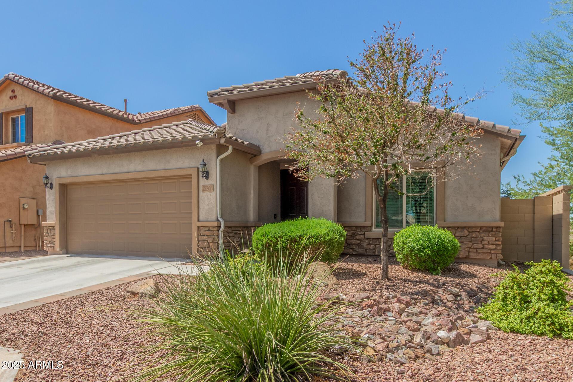 Peoria, Arizona, 85383, United States, 4 Bedrooms Bedrooms, ,2 BathroomsBathrooms,Residential,For Sale,1984221