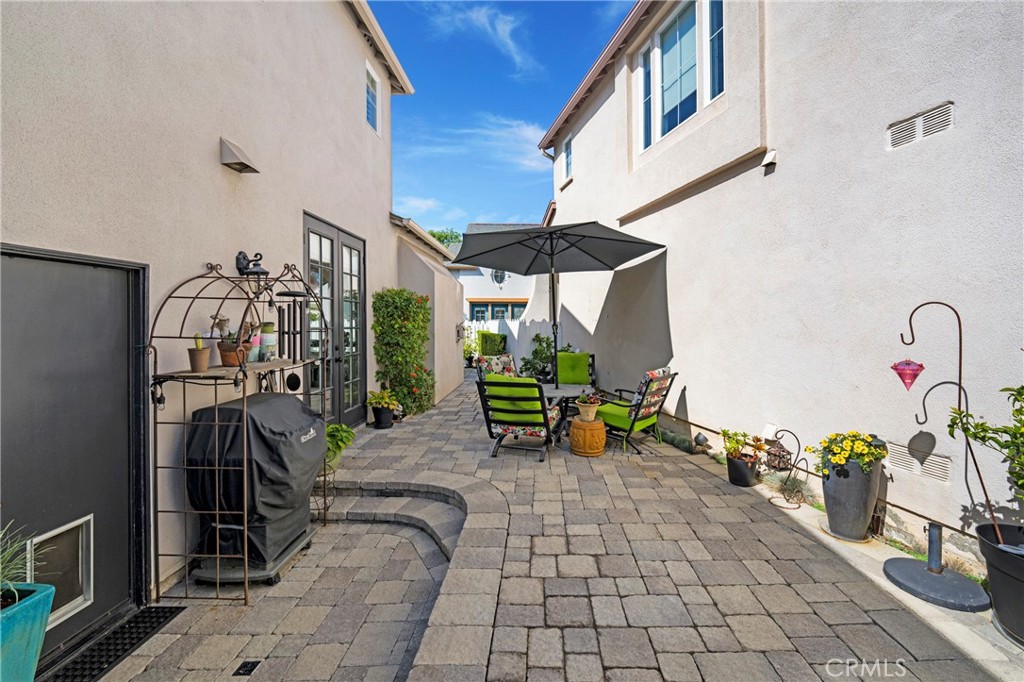 Irvine, California, 92620, United States, 2 Bedrooms Bedrooms, ,3 BathroomsBathrooms,Residential,For Sale,2001846