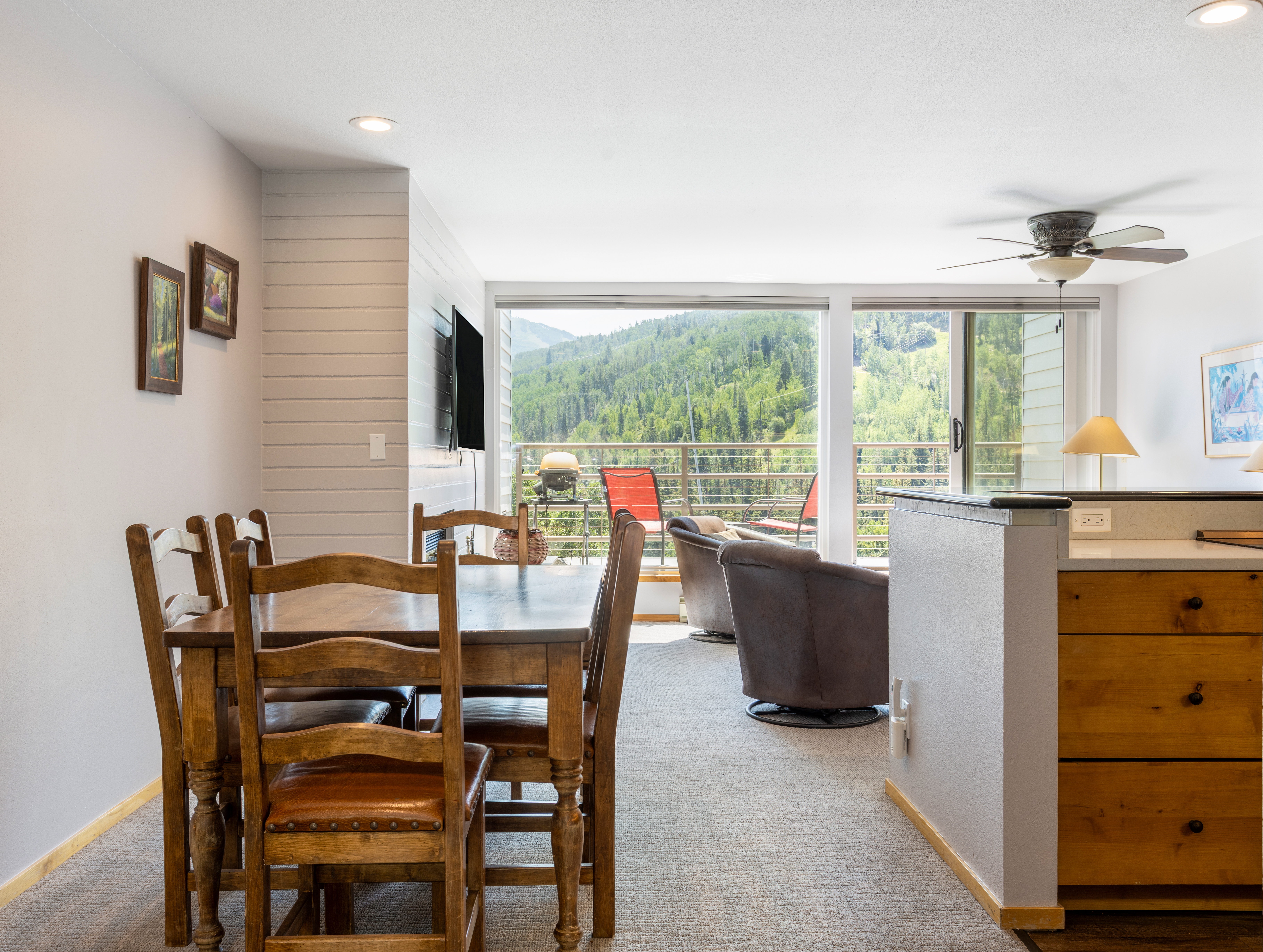  South-Facing Views of Vail Mountain and The Gore Range - 物件實景