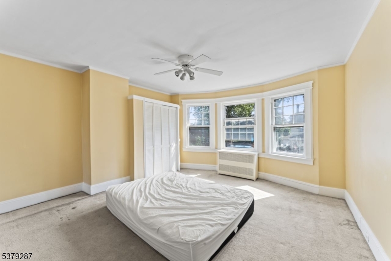 Elizabeth City, New Jersey, 07208-1601, United States, 5 Bedrooms Bedrooms, ,3 BathroomsBathrooms,Residential,For Sale,1921701