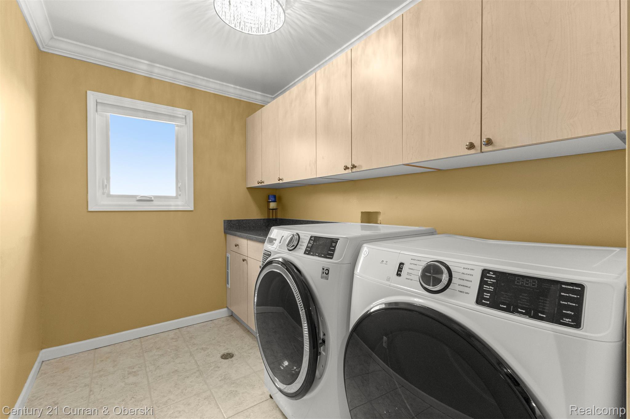 Groveland Township, Michigan, 48442, United States, 5 Bedrooms Bedrooms, ,6 BathroomsBathrooms,Residential,For Sale,1982712