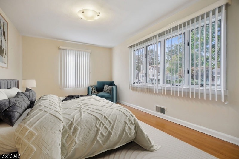 West Orange Twp., New Jersey, 07052, United States, 2 Bedrooms Bedrooms, ,2 BathroomsBathrooms,Residential,For Sale,1969241