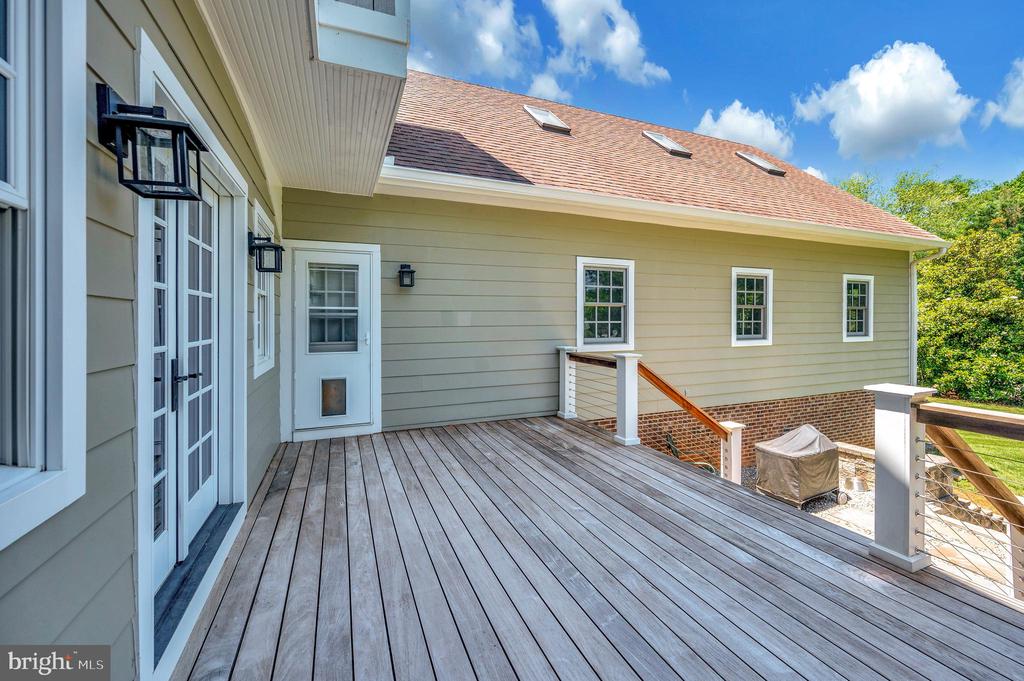 Fredericksburg, Virginia, 22405, United States, 5 Bedrooms Bedrooms, ,5 BathroomsBathrooms,Residential,For Sale,1825163