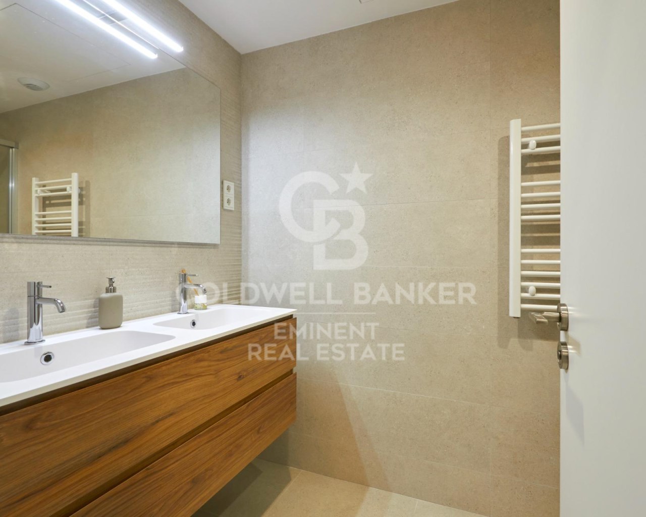 Barcelona, Barcelona, Sants ? Montju?c Barcelona, Barcelona, Catalonia, ES, 2 Bedrooms Bedrooms, ,3 BathroomsBathrooms,Residential,For Sale,Barcelona, Barcelona, Sants ? Montju?c Barcelona, ,1662195