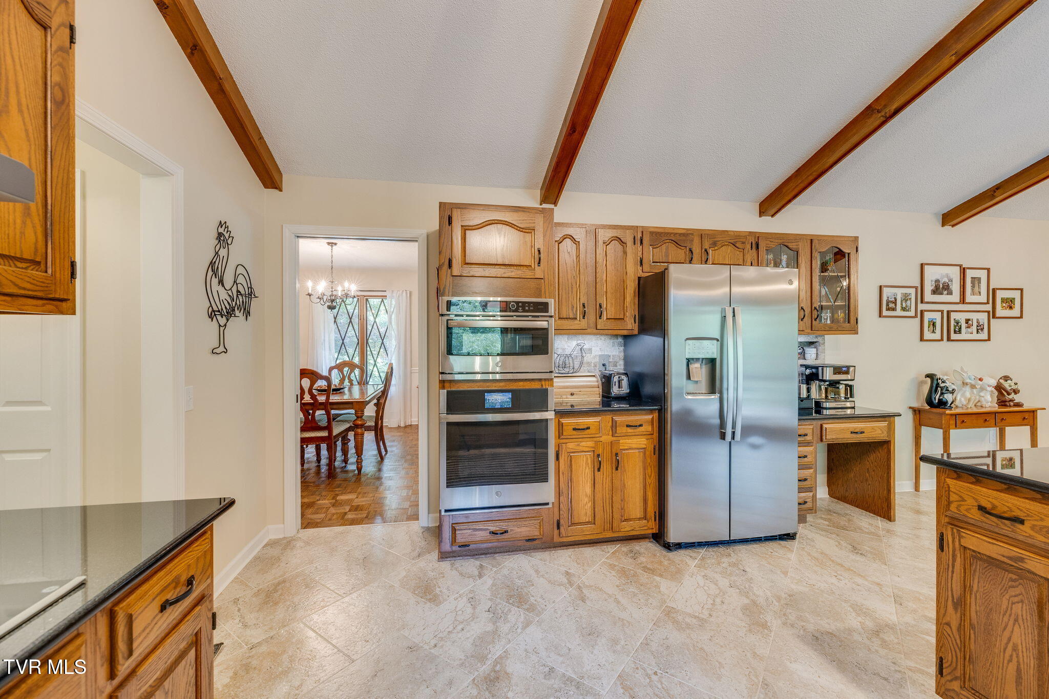 Kingsport, Tennessee, 37663, United States, 5 Bedrooms Bedrooms, ,3 BathroomsBathrooms,Residential,For Sale,1878184
