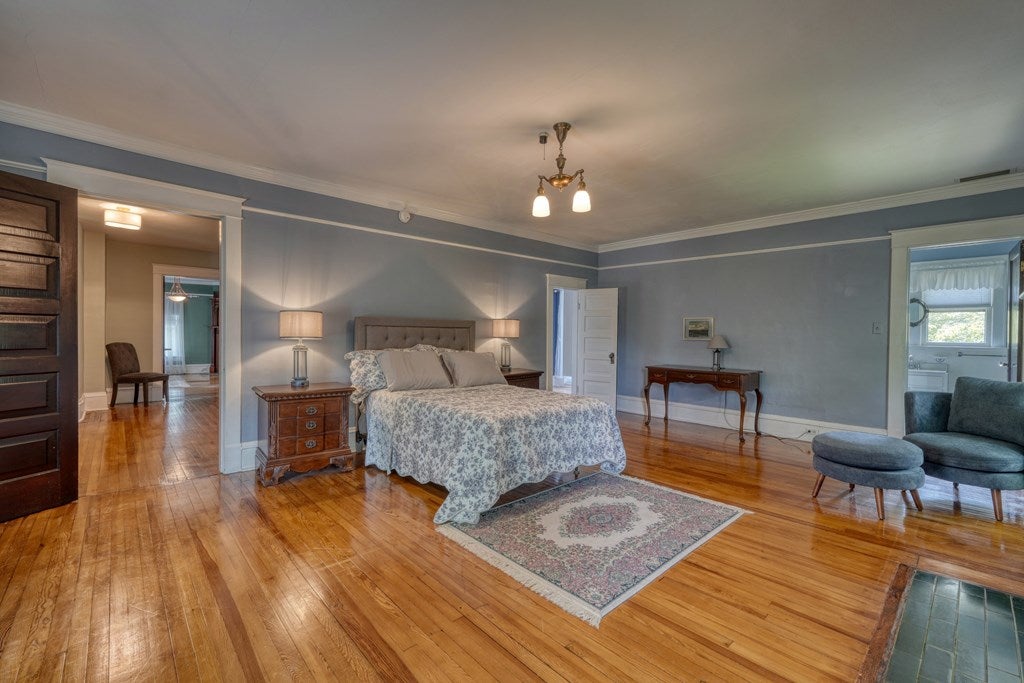 Andrews, North Carolina, 28901, United States, 5 Bedrooms Bedrooms, ,4 BathroomsBathrooms,Residential,For Sale,1912195