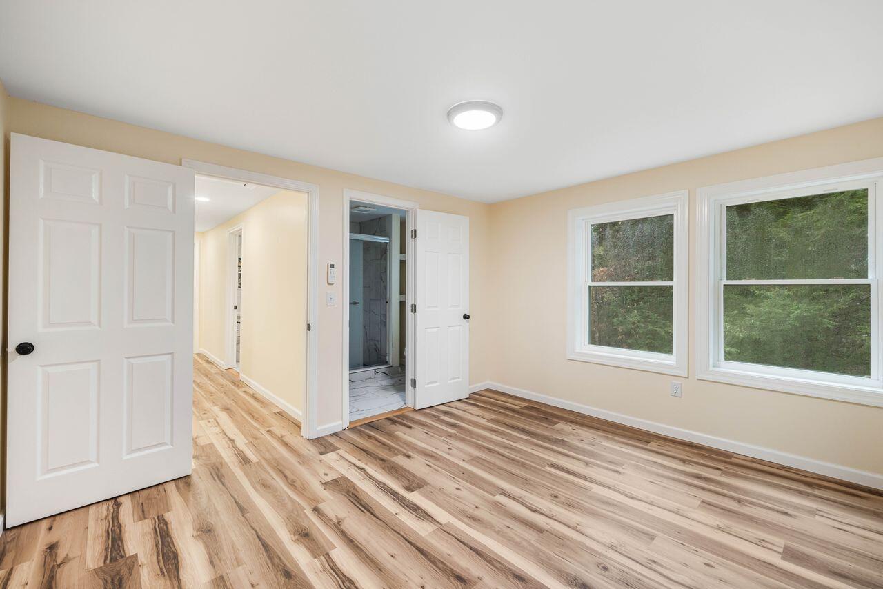 Casco, Maine, 04015, United States, 3 Bedrooms Bedrooms, ,5 BathroomsBathrooms,Residential,For Sale,2001972