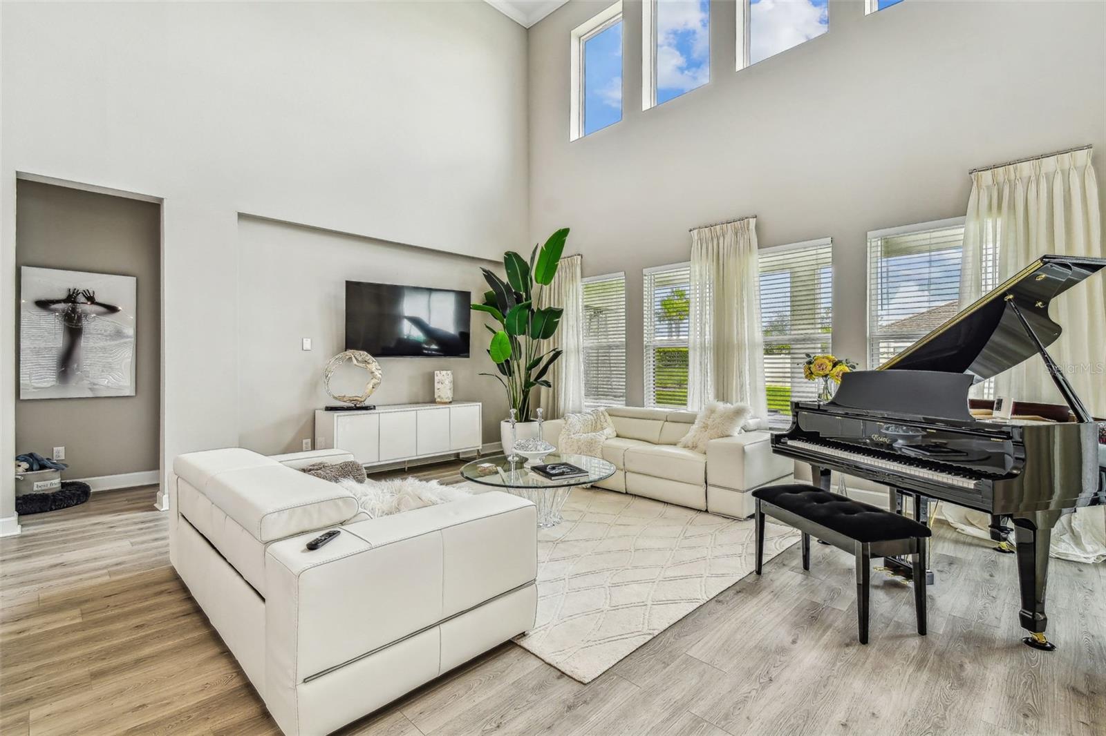 Wesley Chapel, Florida, 33543, United States, 5 Bedrooms Bedrooms, ,4 BathroomsBathrooms,Residential,For Sale,2008610