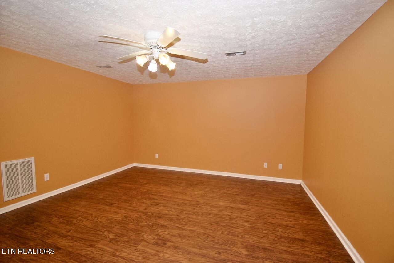 Maryville, Tennessee, 37803, United States, 3 Bedrooms Bedrooms, ,3 BathroomsBathrooms,Residential,For Sale,1857771
