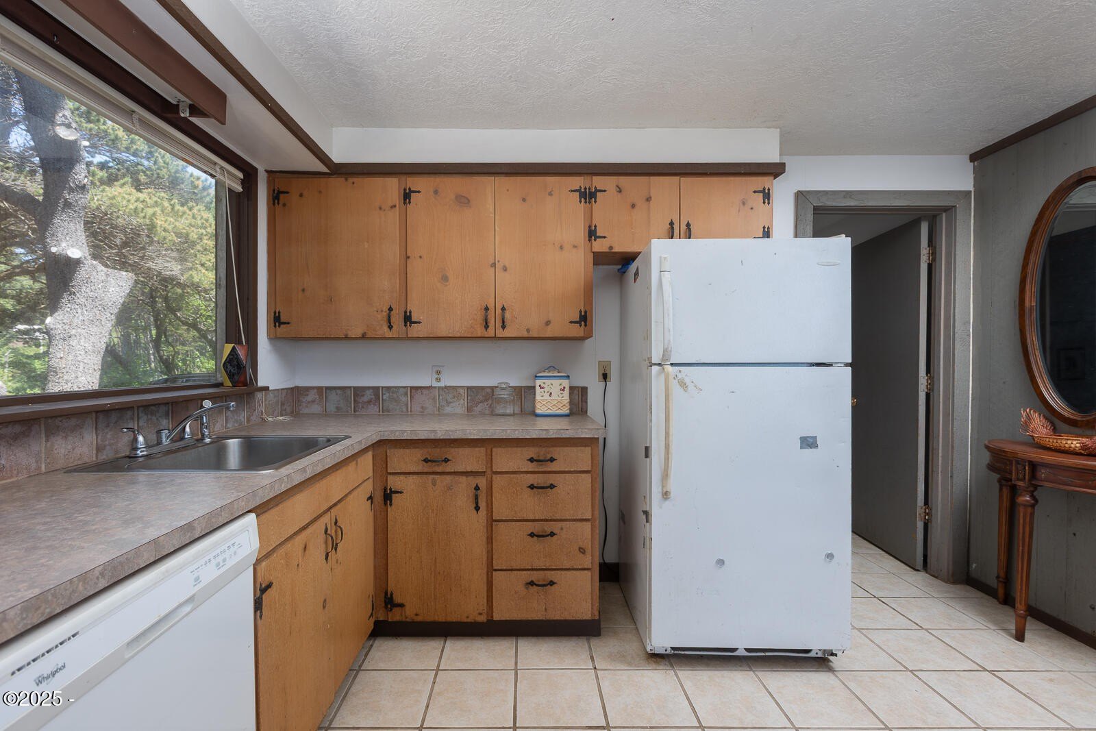 South Beach, Oregon, 97366, United States, 3 Bedrooms Bedrooms, ,3 BathroomsBathrooms,Residential,For Sale,1859610