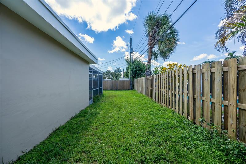 Oakland Park, Florida, 33309, United States, 3 Bedrooms Bedrooms, ,2 BathroomsBathrooms,Residential,For Sale,1916888