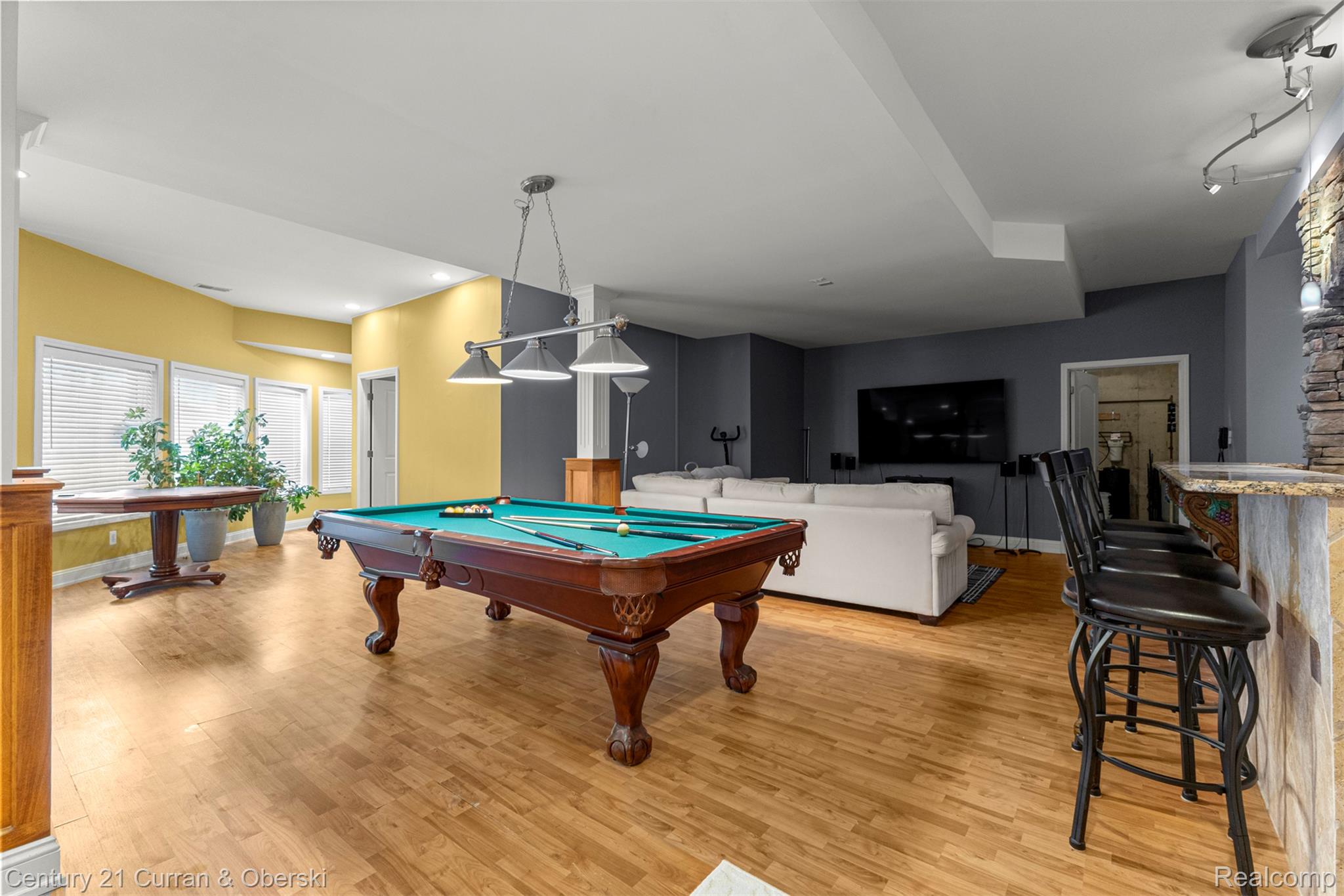 Groveland Township, Michigan, 48442, United States, 5 Bedrooms Bedrooms, ,6 BathroomsBathrooms,Residential,For Sale,1982712