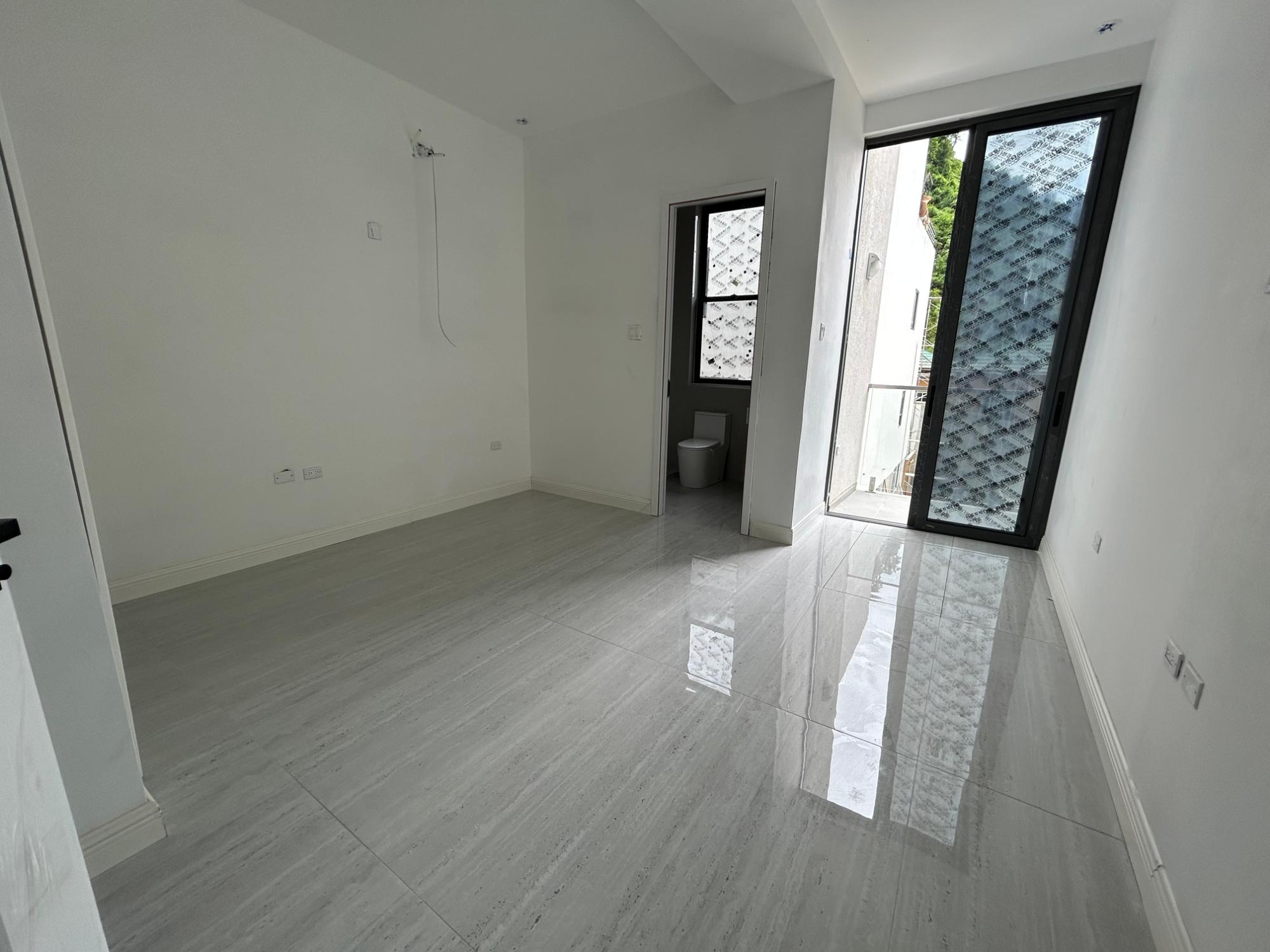 Kingston & St. Andrew, JM, 4 Bedrooms Bedrooms, ,5 BathroomsBathrooms,Residential,For Sale,1896567