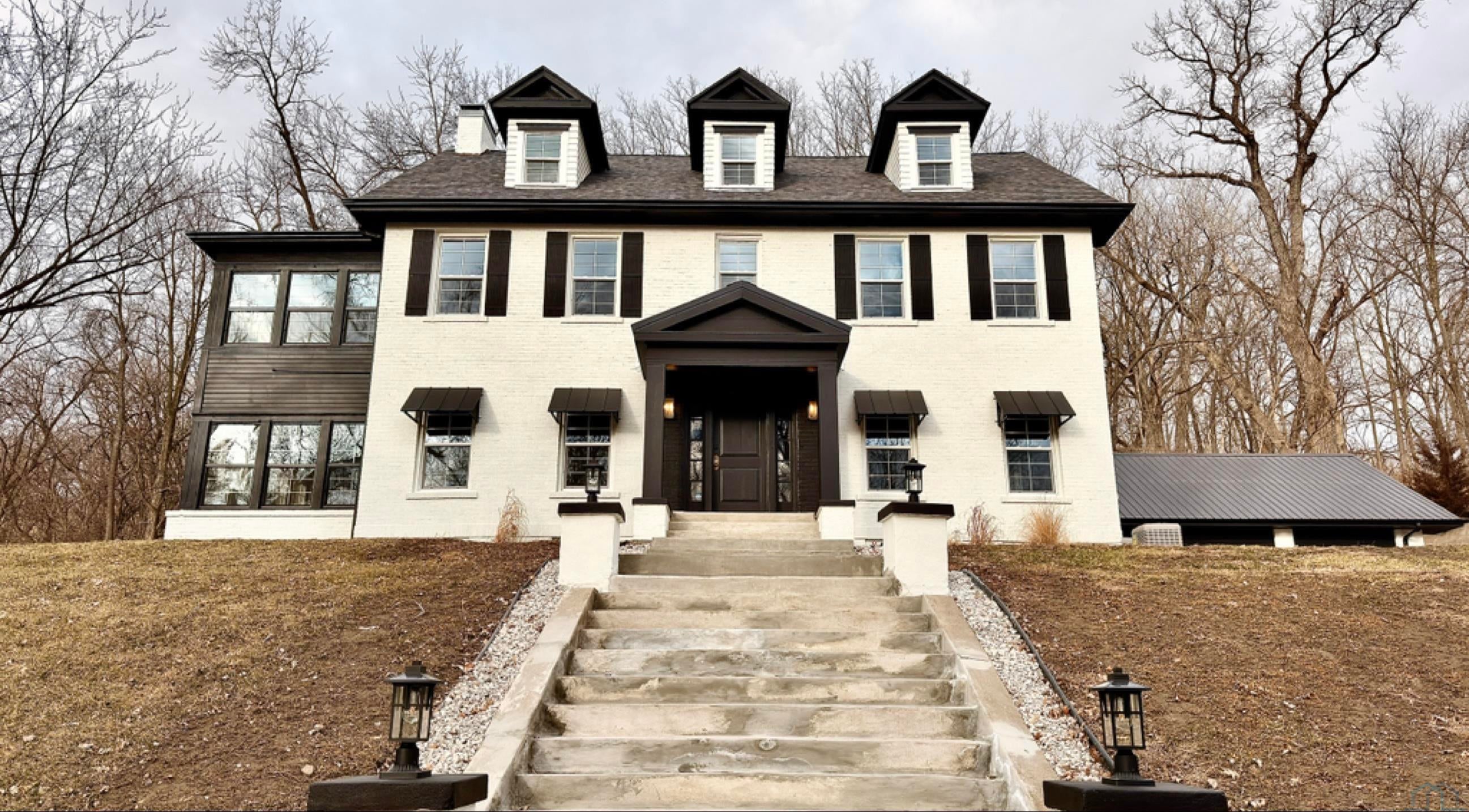 Sioux City, Iowa, 51104, United States, 5 Bedrooms Bedrooms, ,5 BathroomsBathrooms,Residential,For Sale,2021525