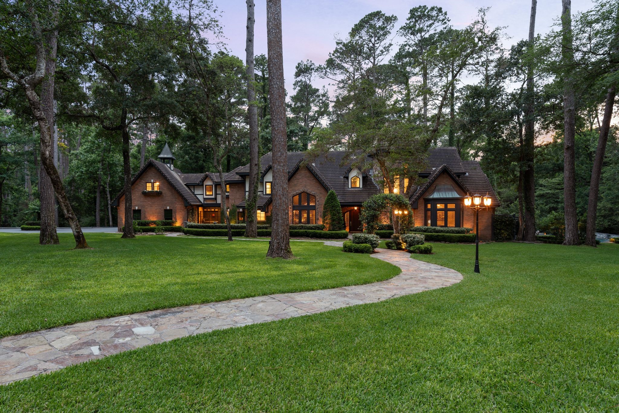  23227 Brownwood Lane - 物件實景