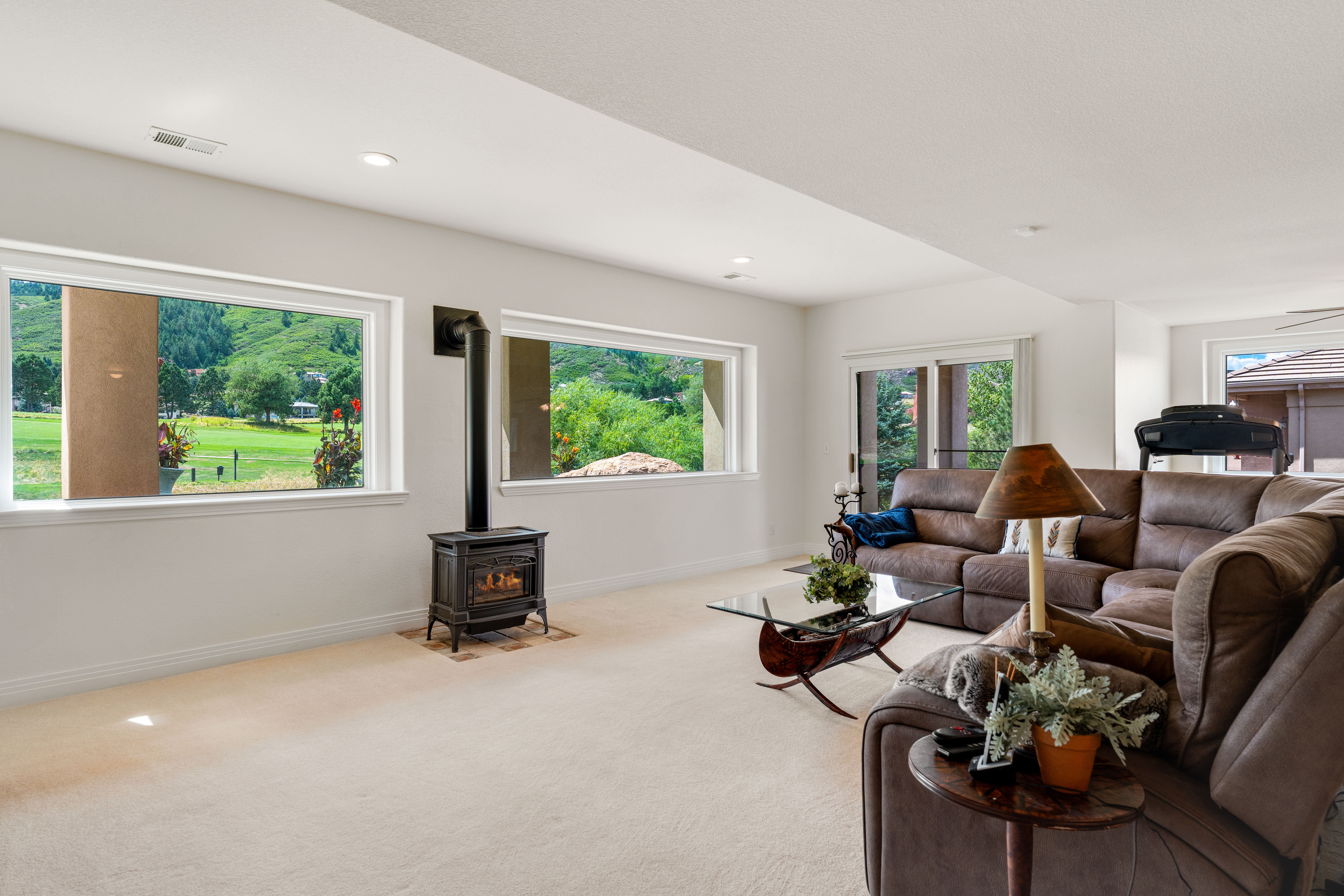  Beautifully maintained ranch home sits on award-winning arrowhead golf course - 物件實景