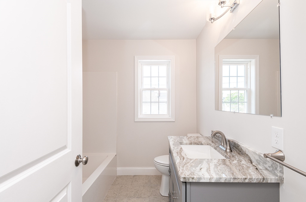 Lynn, Massachusetts, 01905, United States, 3 Bedrooms Bedrooms, ,2 BathroomsBathrooms,Residential,For Sale,1909147