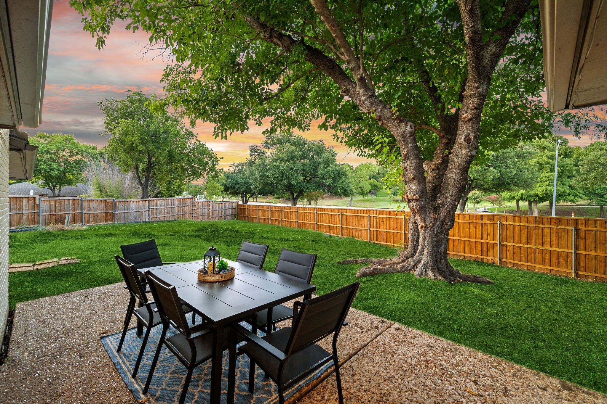 Irving, Texas, 75062, United States, 4 Bedrooms Bedrooms, ,3 BathroomsBathrooms,Residential,For Sale,1933641
