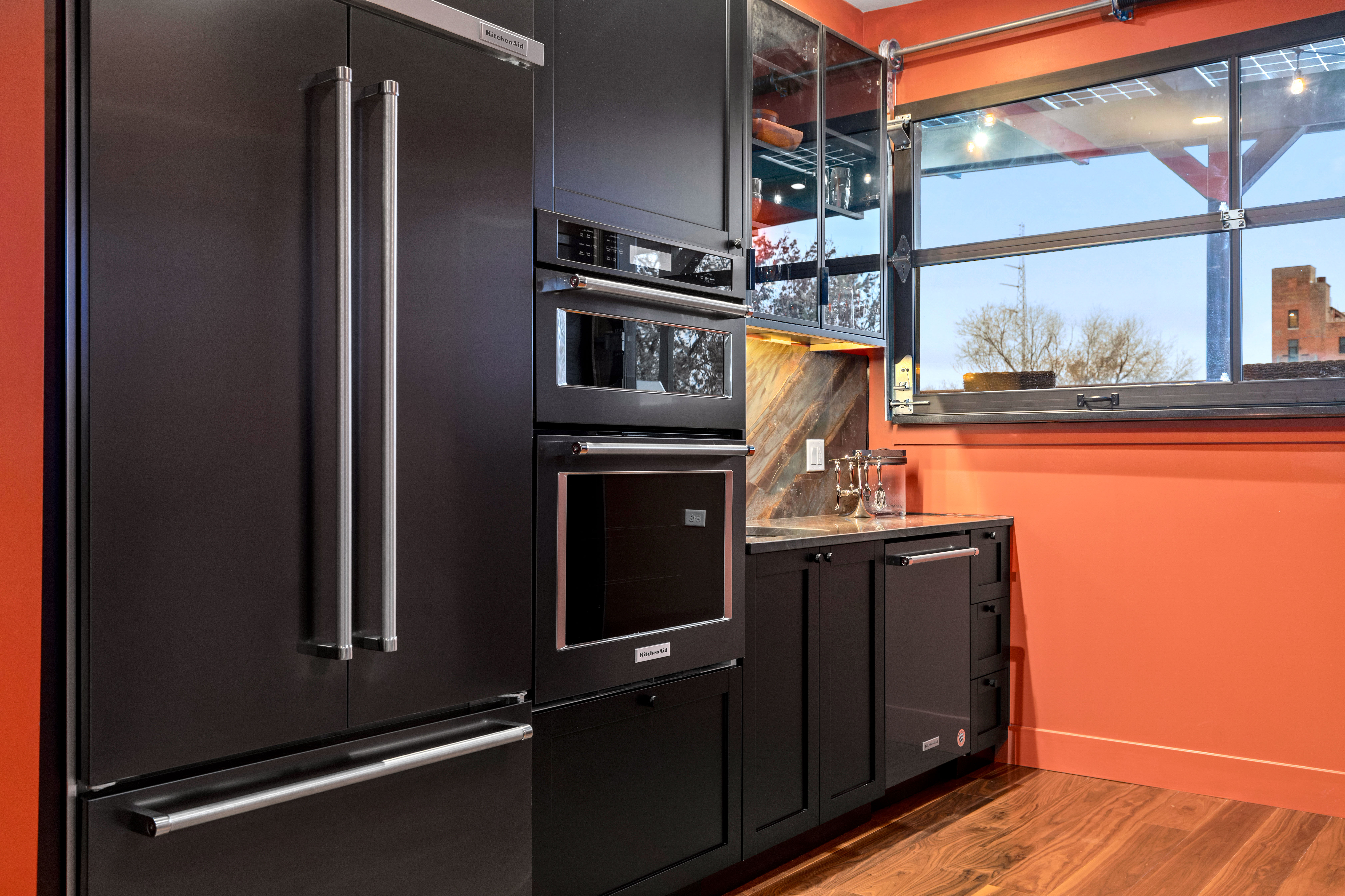  Discover this stunning & highly desirable property in the heart of the CWE - 物件實景