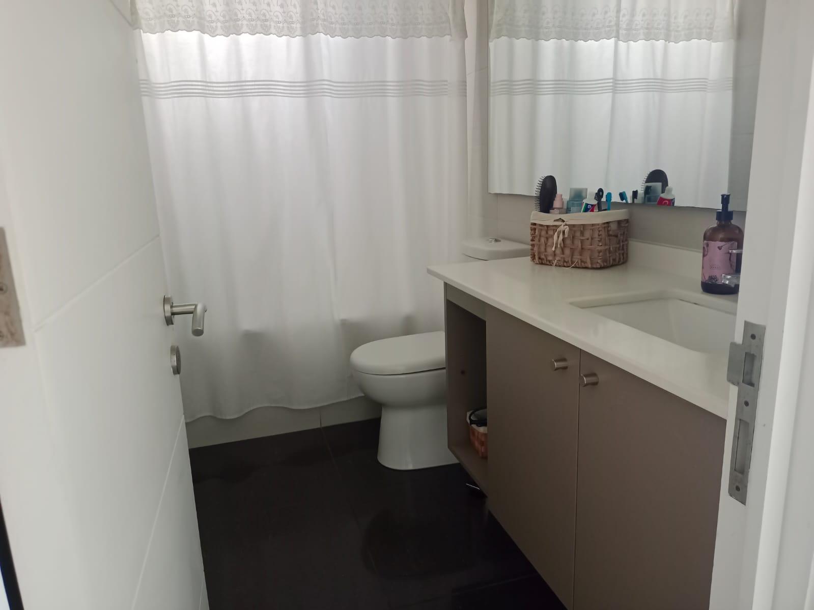 Viña Del Mar, Chile, 3 Bedrooms Bedrooms, ,2 BathroomsBathrooms,Residential,For Sale,1919846