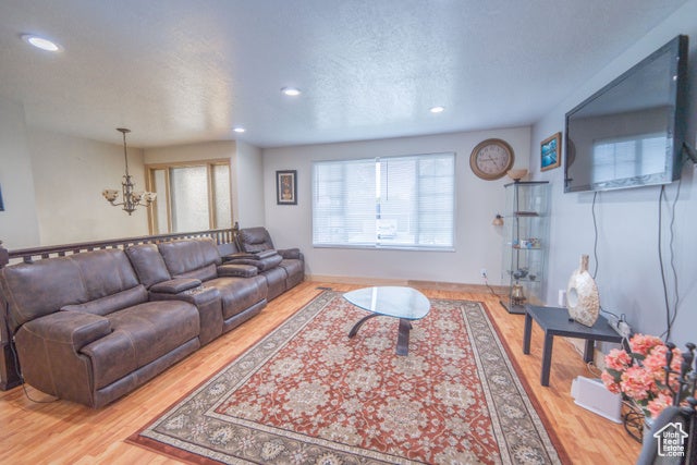 Sandy, Utah, 84093, United States, 4 Bedrooms Bedrooms, ,1 BathroomBathrooms,Residential,For Sale,1975577