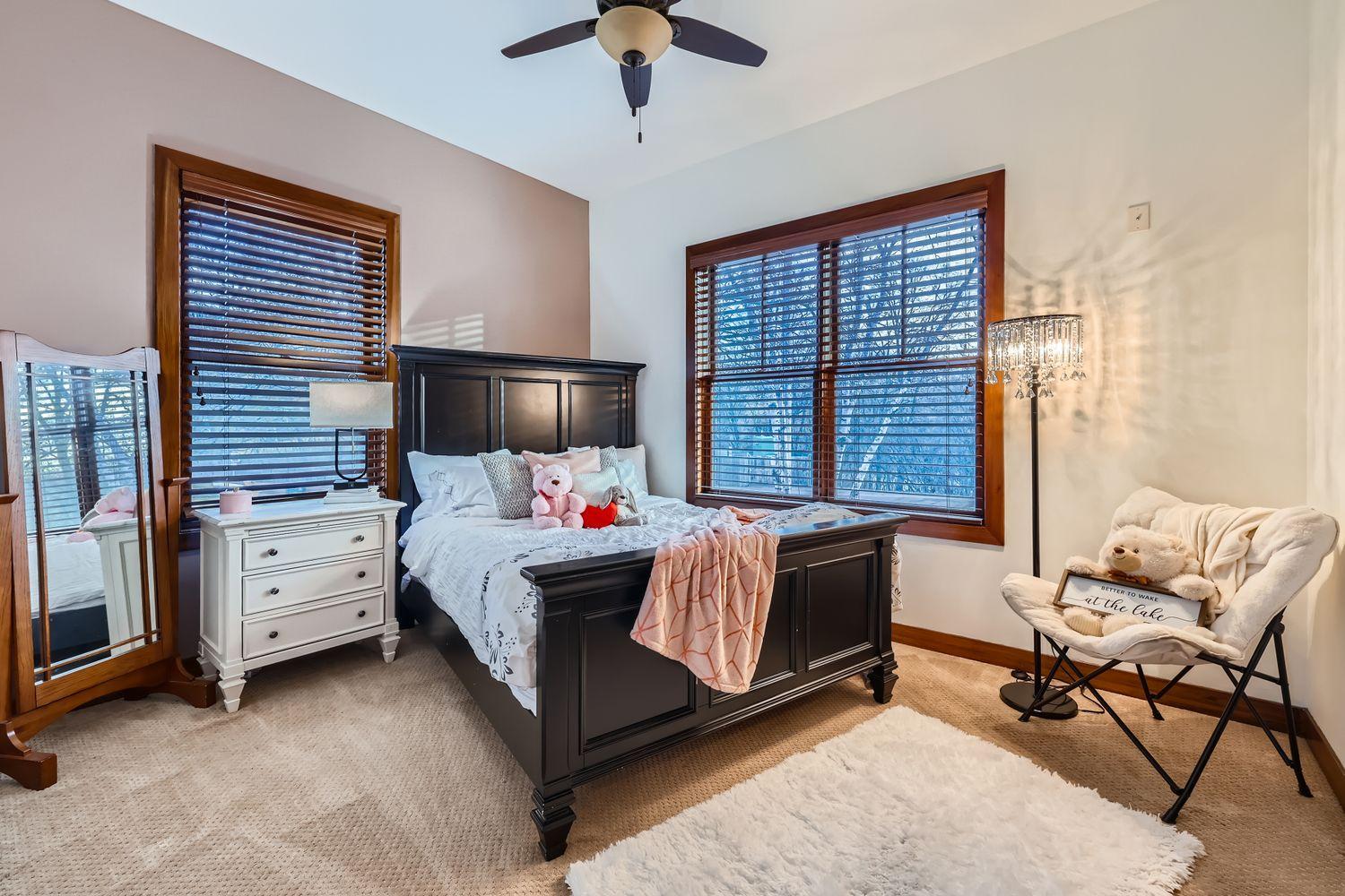 Deephaven, Minnesota, 55331, United States, 5 Bedrooms Bedrooms, ,5 BathroomsBathrooms,Residential,For Sale,1998829