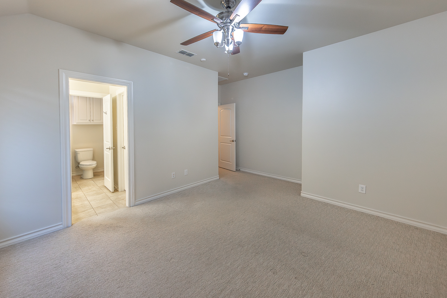 Lubbock, Texas, 79423, United States, 4 Bedrooms Bedrooms, ,3 BathroomsBathrooms,Residential,For Sale,1859546