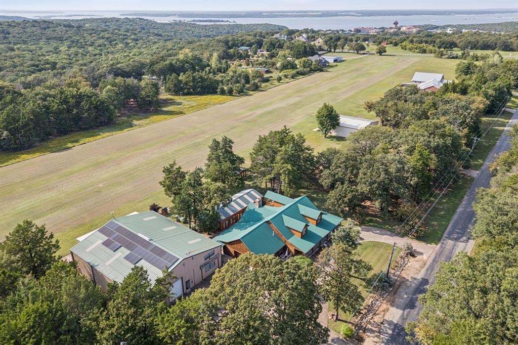 Pottsboro, Texas, 75076, United States, 3 Bedrooms Bedrooms, ,4 BathroomsBathrooms,Residential,For Sale,1949804