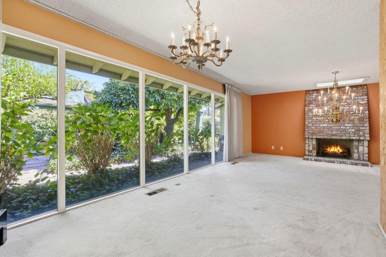 Sacramento, California, 95825, United States, 3 Bedrooms Bedrooms, ,2 BathroomsBathrooms,Residential,For Sale,1964772