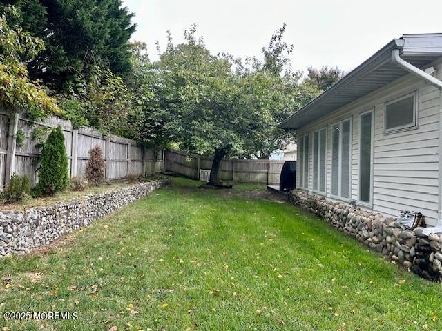 Howell, New Jersey, 07731, United States, 3 Bedrooms Bedrooms, ,2 BathroomsBathrooms,Residential,For Sale,1984043