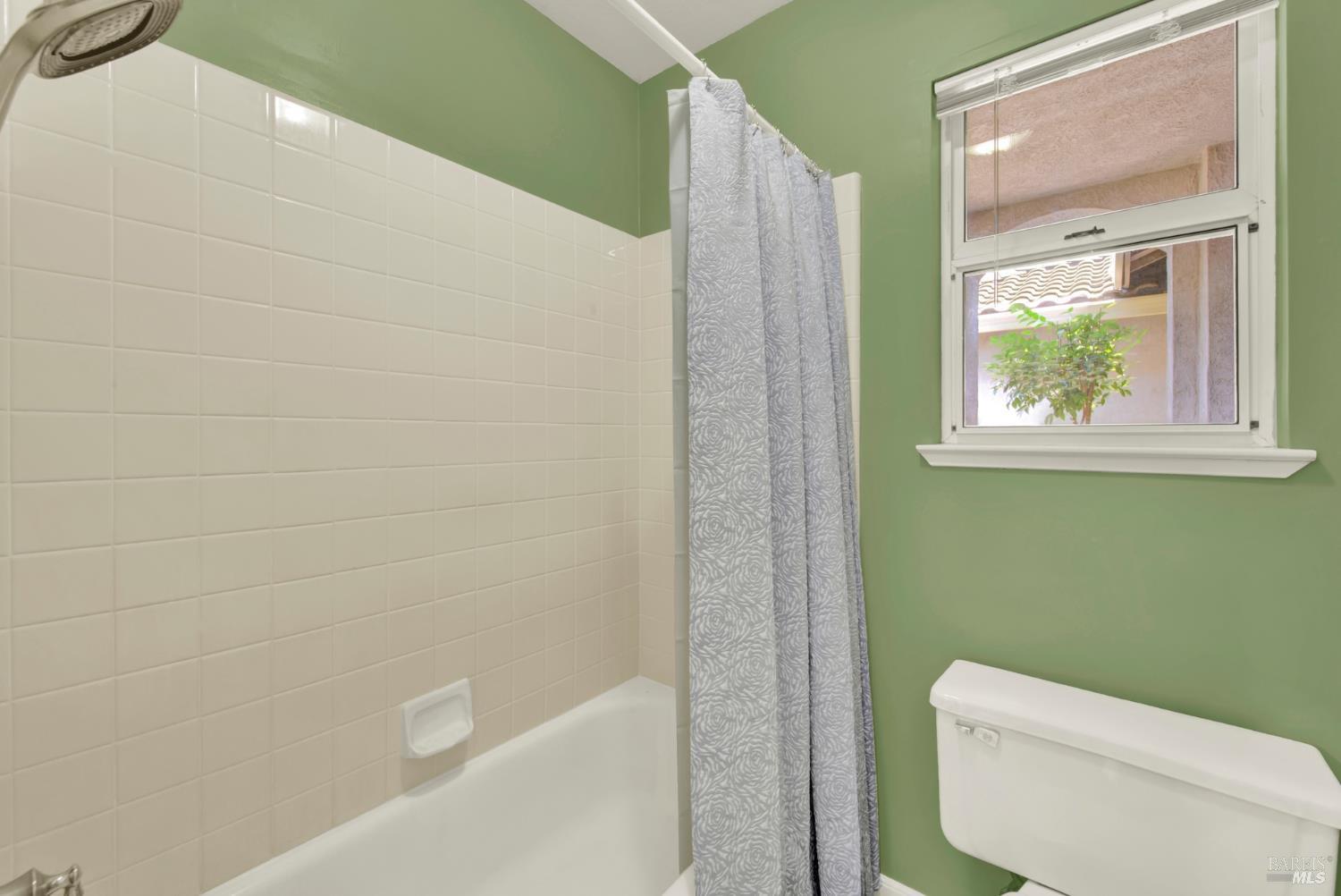Fairfield, California, 94534, United States, 3 Bedrooms Bedrooms, ,3 BathroomsBathrooms,Residential,For Sale,1892709