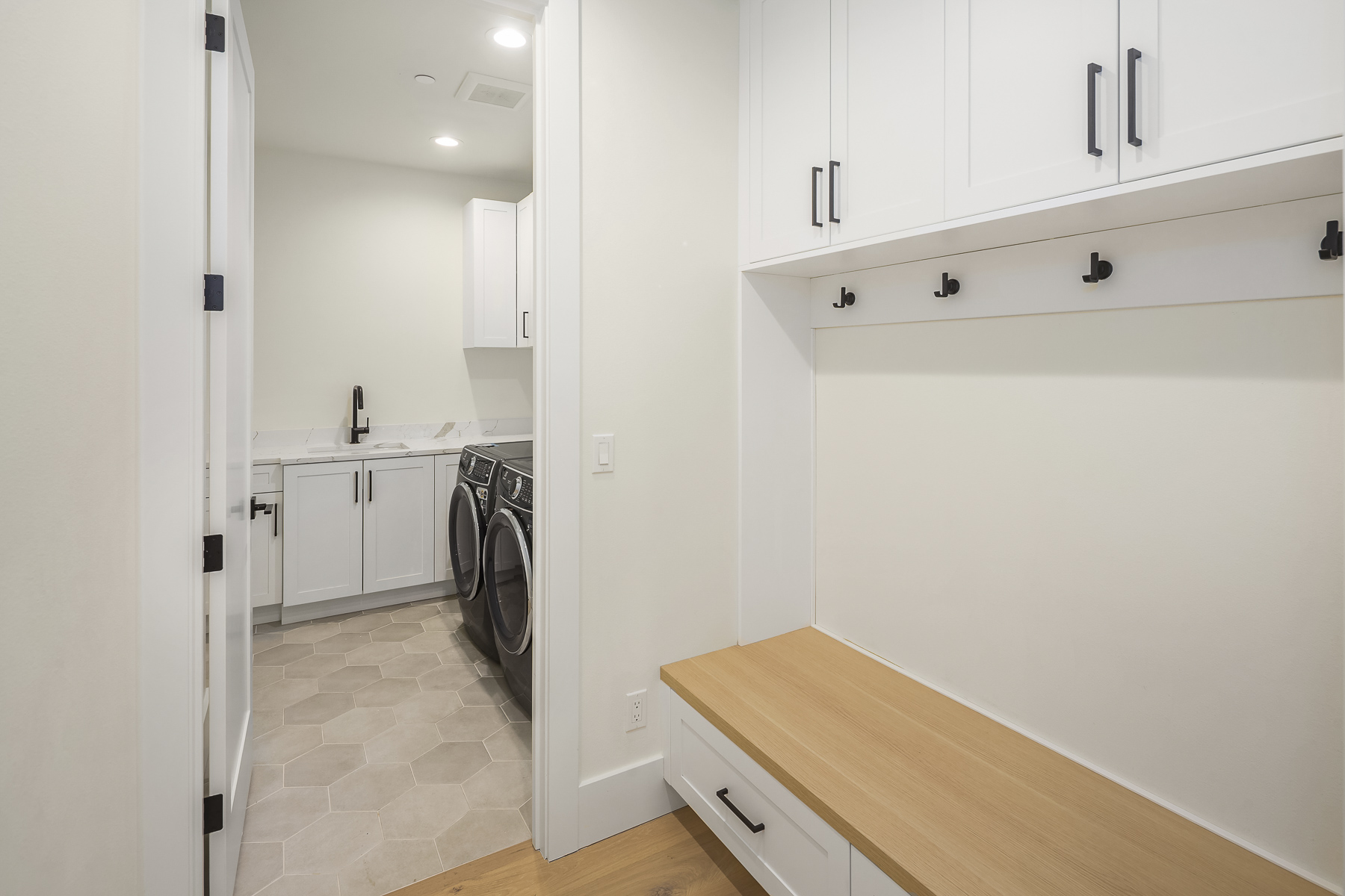  11327 113th Place Northeast, Kirkland, WA 98033 - 物件實景