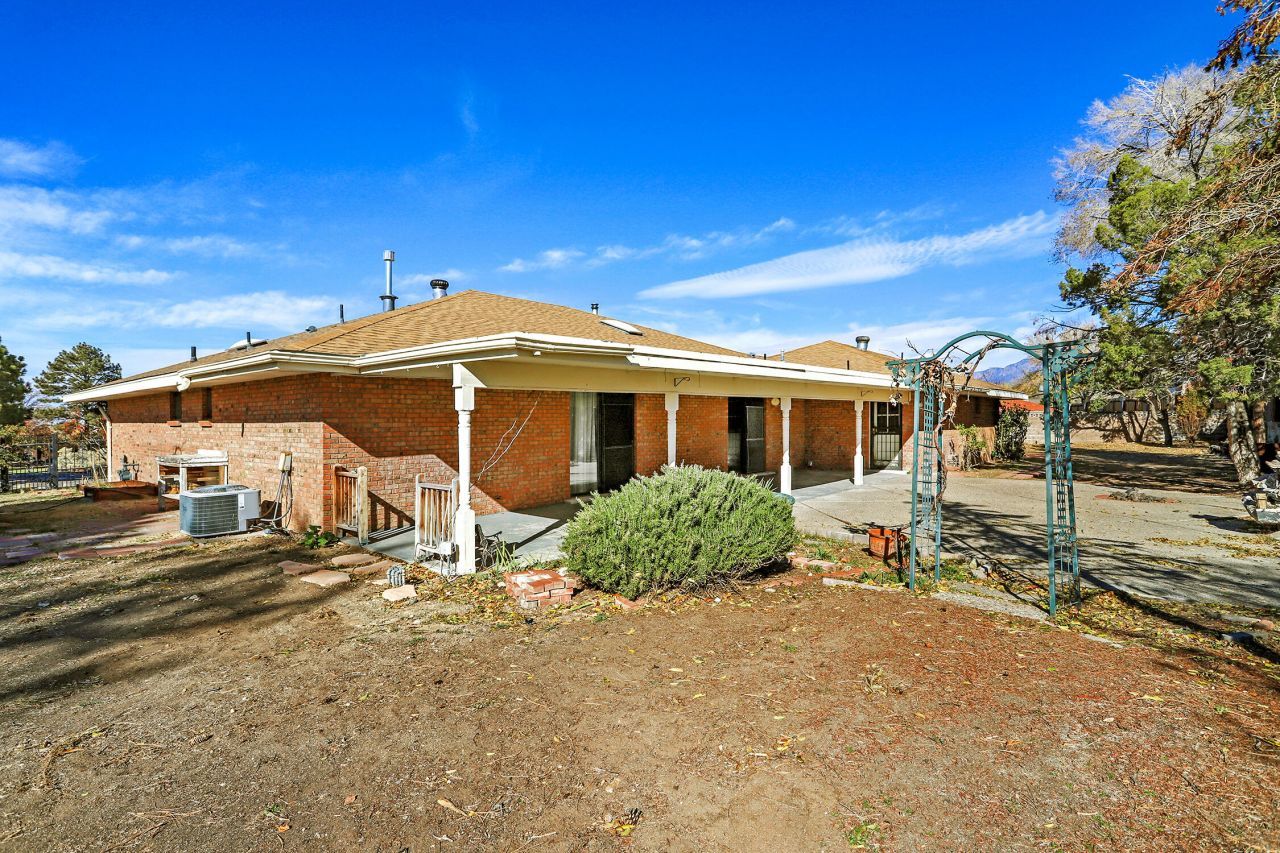 Albuquerque, New Mexico, 87123, United States, 3 Bedrooms Bedrooms, ,3 BathroomsBathrooms,Residential,For Sale,2002938