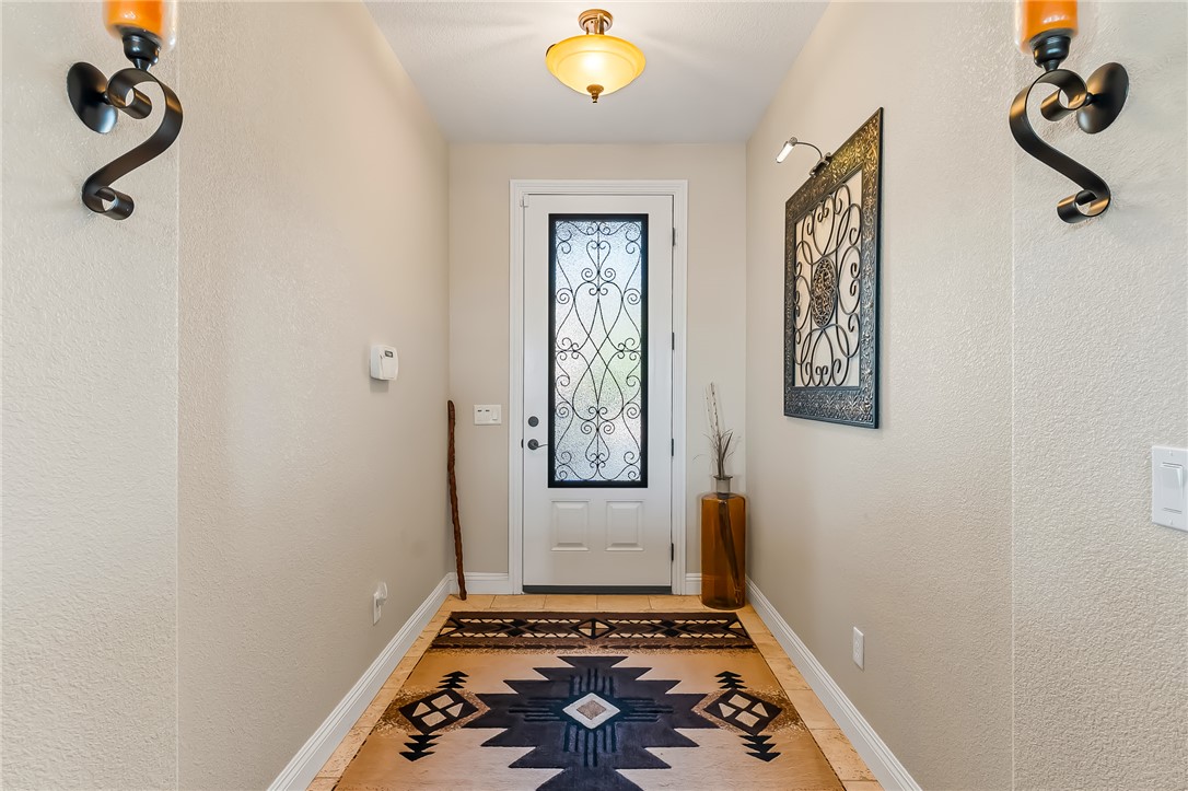 Bullhead City, Arizona, 86429, United States, 3 Bedrooms Bedrooms, ,1 BathroomBathrooms,Residential,For Sale,1948119