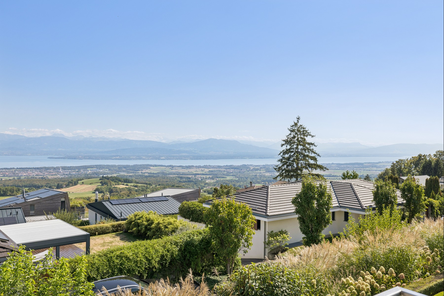  Contemporary architect-designed villa with a pool and a view of Lake Geneva - 物件實景