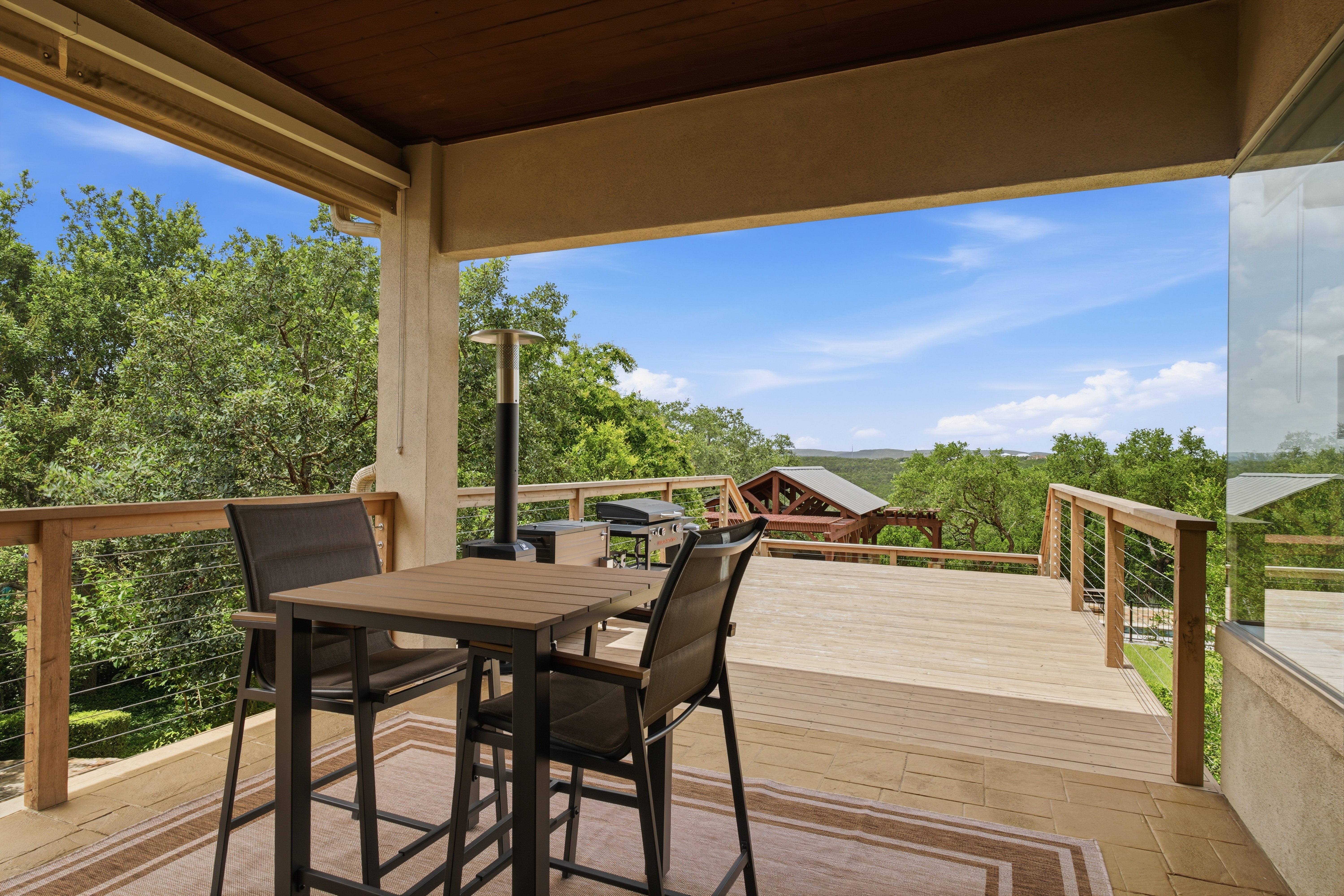  Iron Horse Canyon Estate with Resort-Style Backyard - 物件實景